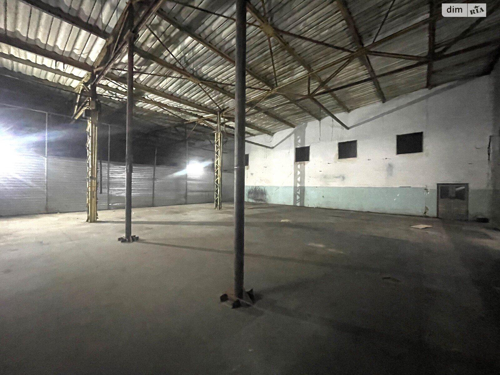 Коммерческое помещение в Киеве, сдам в аренду по Якова Гнездовского (Магнитогорская) улица, район Деснянский, цена: 52 500 грн за объект фото 1 Коммерческое помещение в Киеве, сдам в аренду по Якова Гнездовского (Магнитогорская) улица, район Деснянский, цена: 52 500 грн за объект фото 1