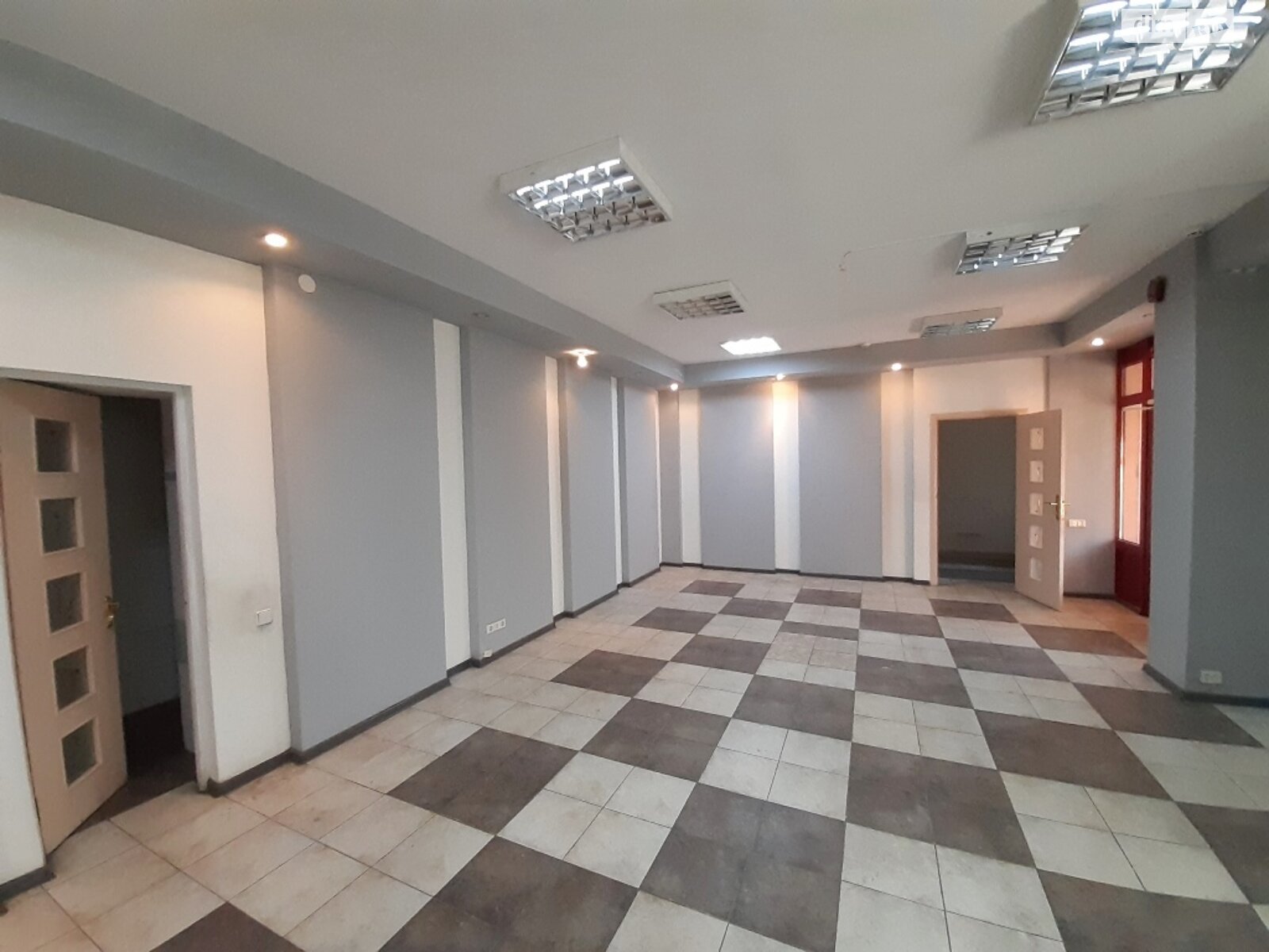 Коммерческое помещение в Киеве, сдам в аренду по Дмитрия Багалия (Пожарского) улица 4, район Днепровский, цена: 40 000 грн за объект фото 1 Коммерческое помещение в Киеве, сдам в аренду по Дмитрия Багалия (Пожарского) улица 4, район Днепровский, цена: 40 000 грн за объект фото 1