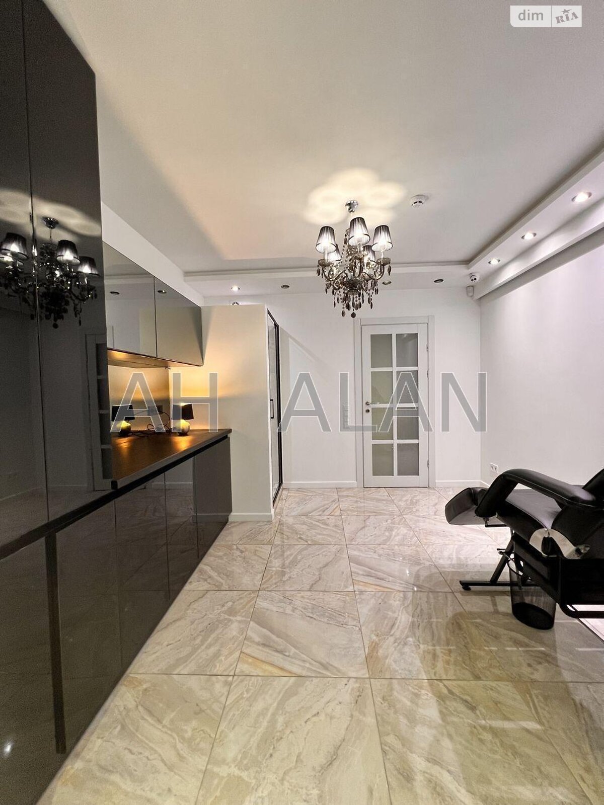 Коммерческое помещение в Киеве, сдам в аренду по Юлии Здановской (Ломоносова) улица 36В, район Голосеев, цена: 76 014 грн за объект фото 1