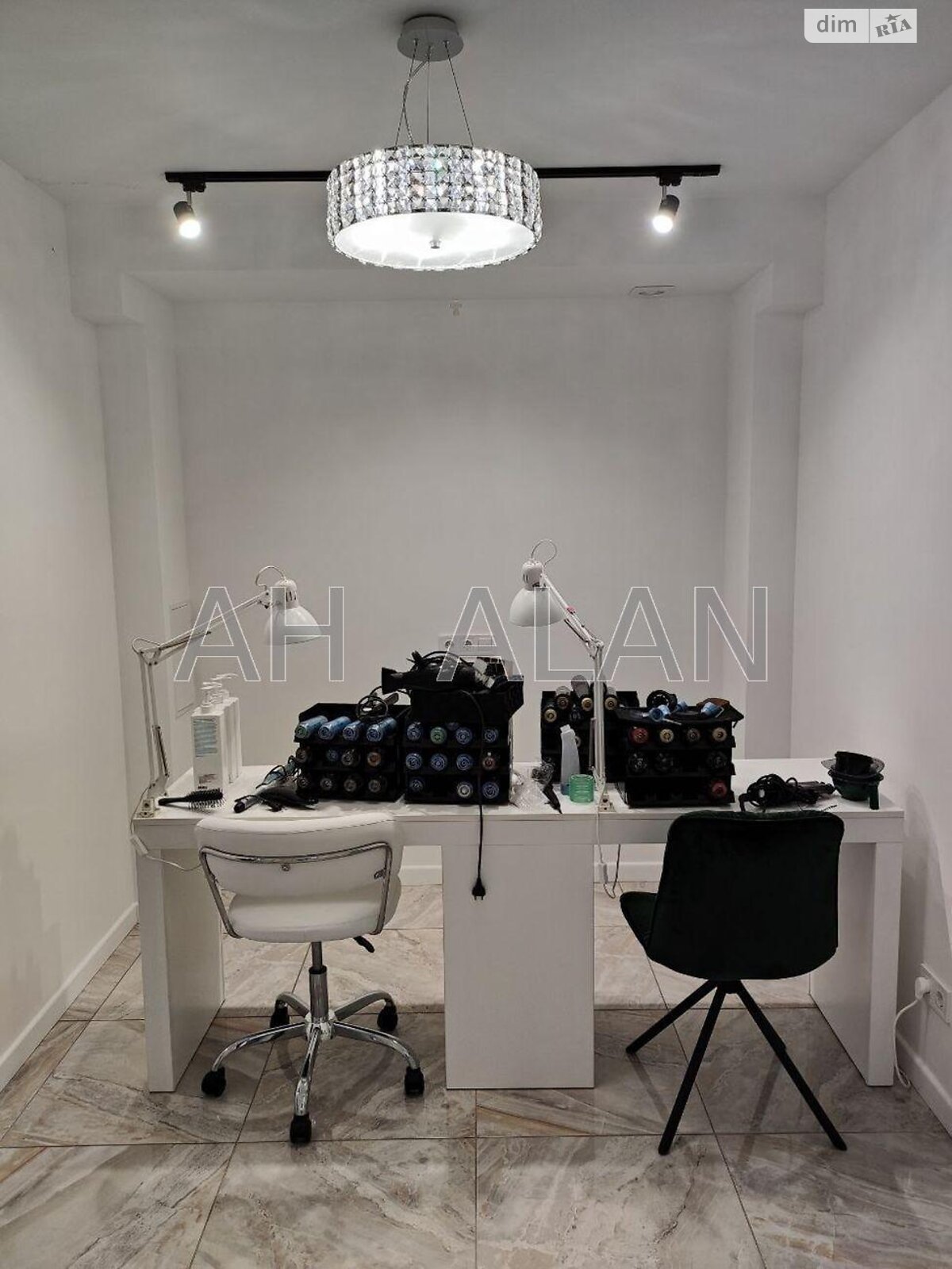 Коммерческое помещение в Киеве, сдам в аренду по Юлии Здановской (Ломоносова) улица 36В, район Голосеев, цена: 76 014 грн за объект фото 1