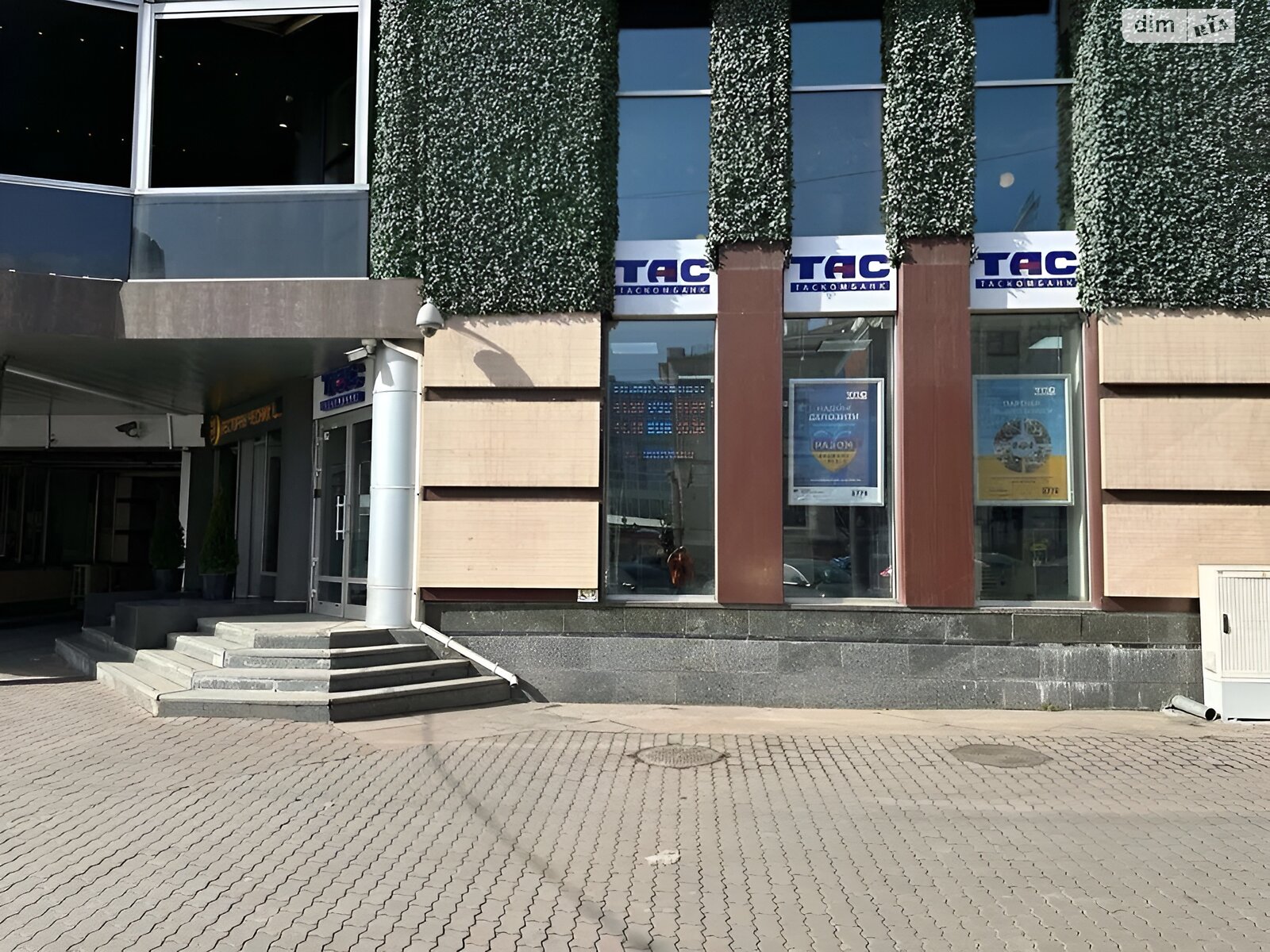 Комерційне приміщення в Києві, здам в оренду по Велика Васильківська вулиця 64, район Голосіївський, ціна: 229 976 грн за об’єкт фото 1 Комерційне приміщення в Києві, здам в оренду по Велика Васильківська вулиця 64, район Голосіївський, ціна: 229 976 грн за об’єкт фото 1