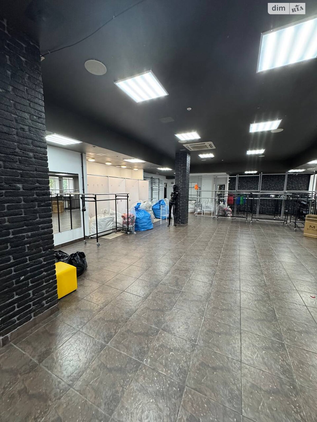 Комерційне приміщення в Києві, здам в оренду по Братства тарасівців (Декабристів) вулиця 7, район Харківський Масив, ціна: 70 000 грн за об’єкт фото 1