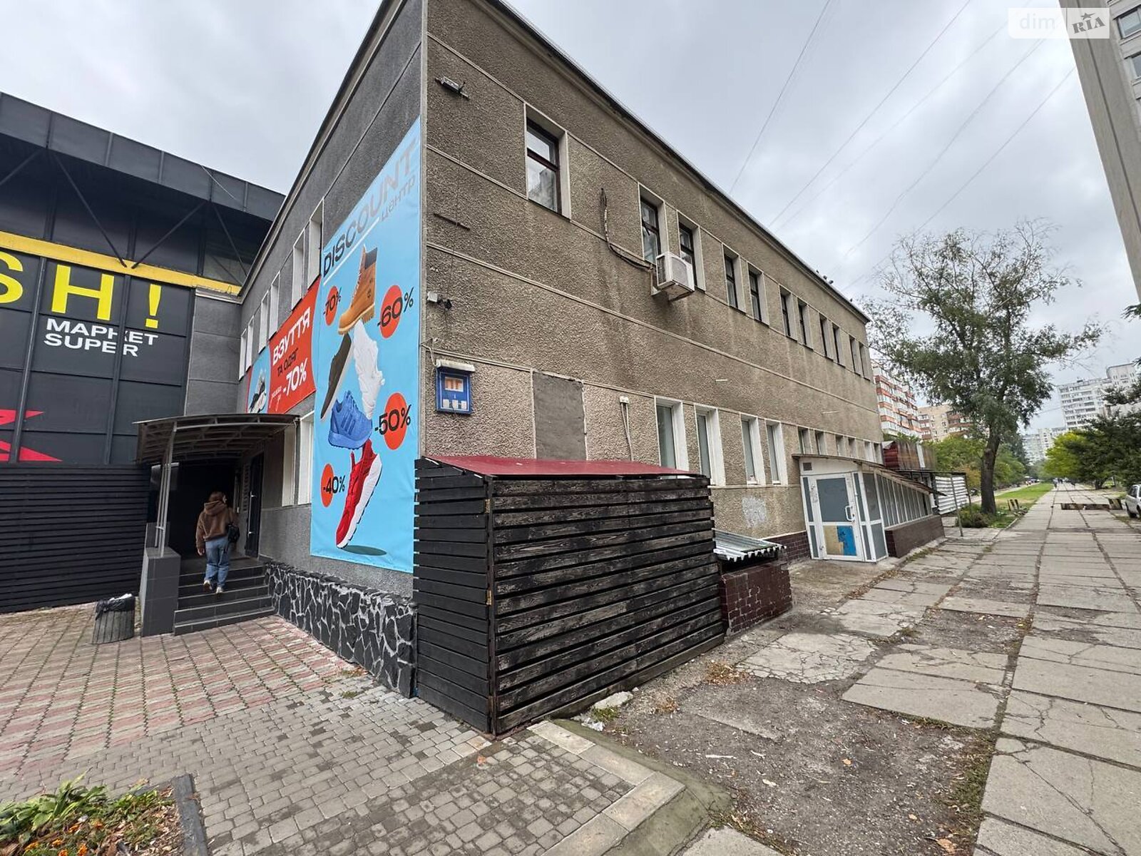 Комерційне приміщення в Києві, здам в оренду по Братства тарасівців (Декабристів) вулиця 7, район Харківський Масив, ціна: 70 000 грн за об’єкт фото 1