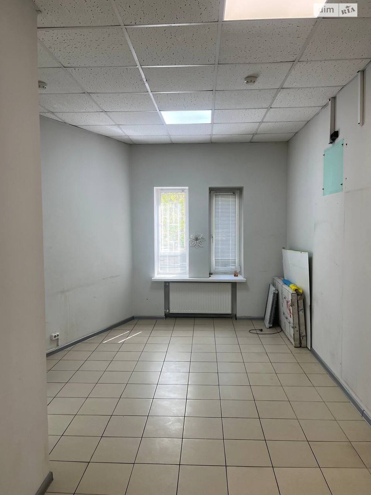 Коммерческое помещение в Киеве, сдам в аренду по Харьковское шоссе 58, район Харьковский Массив, цена: 75 000 грн за объект фото 1 Коммерческое помещение в Киеве, сдам в аренду по Харьковское шоссе 58, район Харьковский Массив, цена: 75 000 грн за объект фото 1