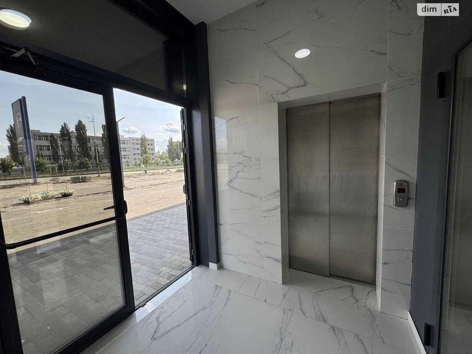 Комерційне приміщення в Києві, здам в оренду по Миколи Бажана проспект 17, район Харківський Масив, ціна: 17 000 грн за об’єкт фото 1 Комерційне приміщення в Києві, здам в оренду по Миколи Бажана проспект 17, район Харківський Масив, ціна: 17 000 грн за об’єкт фото 1