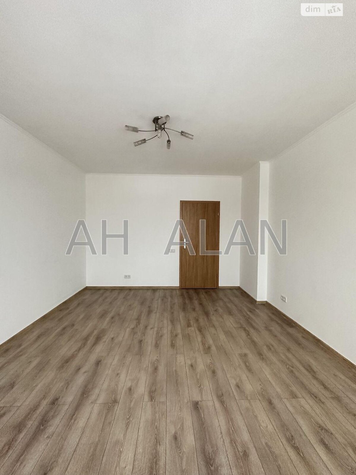 Коммерческое помещение в Киеве, сдам в аренду по Раисы Окипной улица 4, район Левобережный Масив, цена: 40 000 грн за объект фото 1