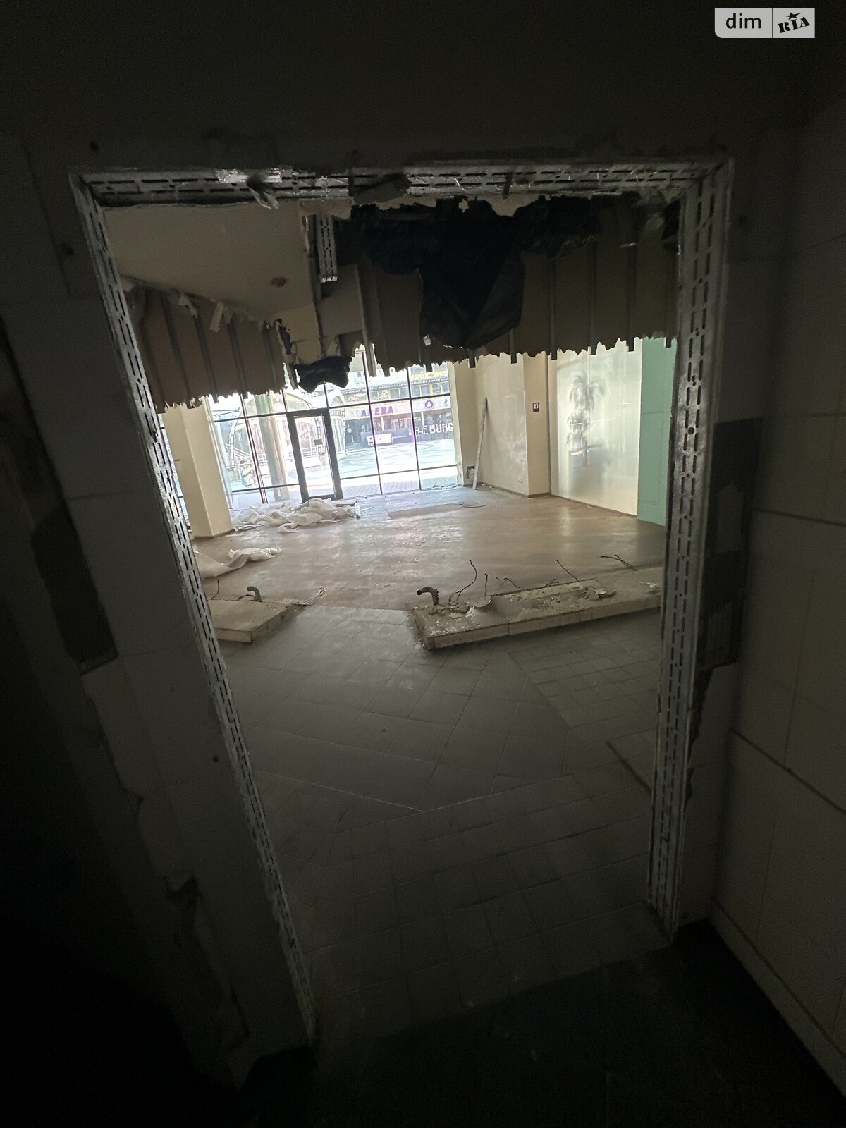 Комерційне приміщення в Києві, здам в оренду по Велика Васильківська вулиця 3, район Липки, ціна: 257 556 грн за об’єкт фото 1 Комерційне приміщення в Києві, здам в оренду по Велика Васильківська вулиця 3, район Липки, ціна: 257 556 грн за об’єкт фото 1