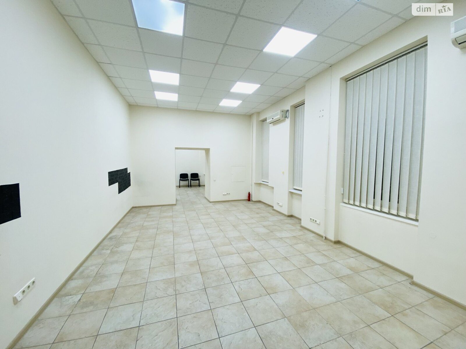 Коммерческое помещение в Киеве, сдам в аренду по Круглоуниверситетская улица 14, район Липки, цена: 20 000 грн за объект фото 1