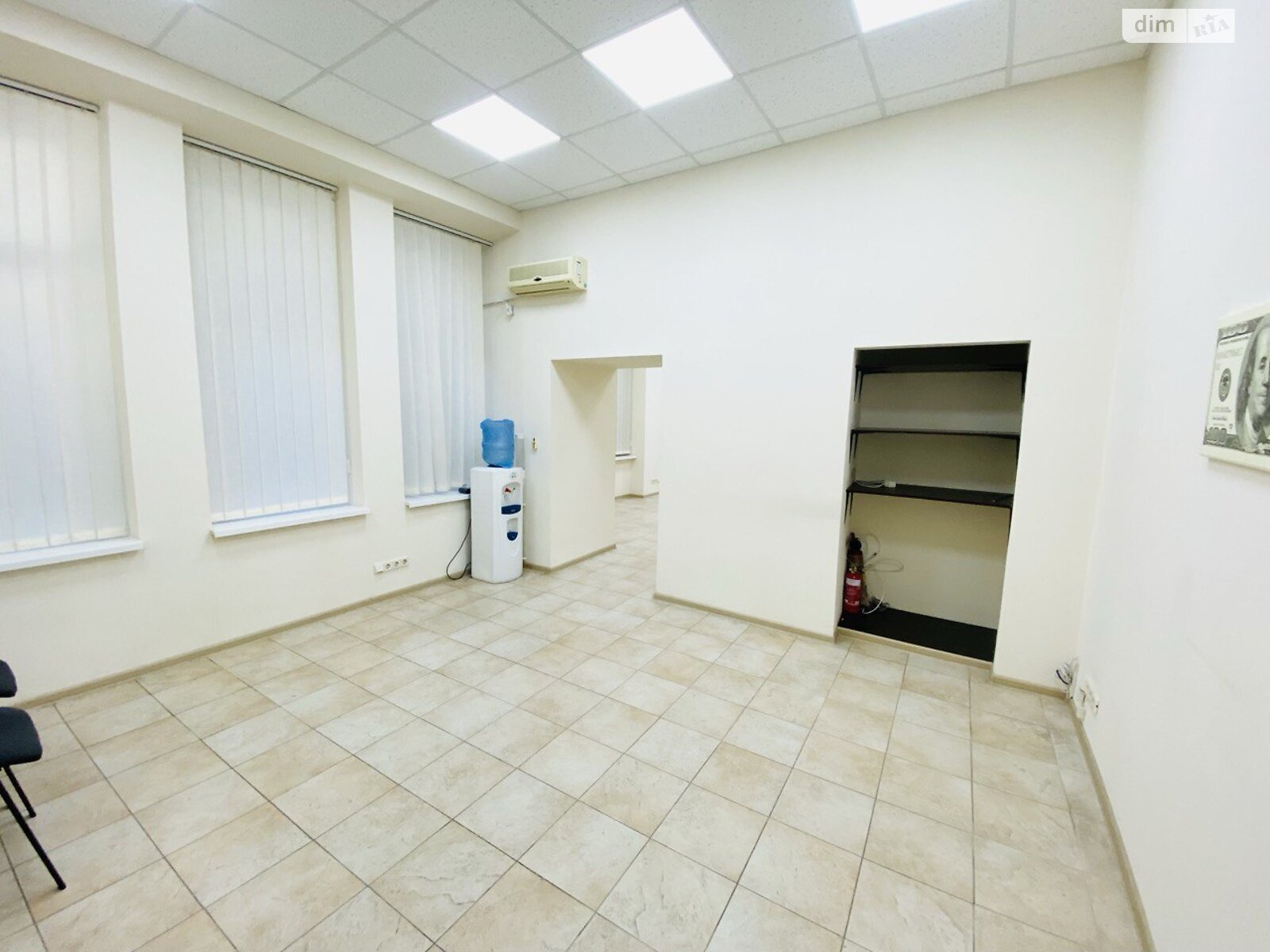 Коммерческое помещение в Киеве, сдам в аренду по Круглоуниверситетская улица 14, район Липки, цена: 20 000 грн за объект фото 1