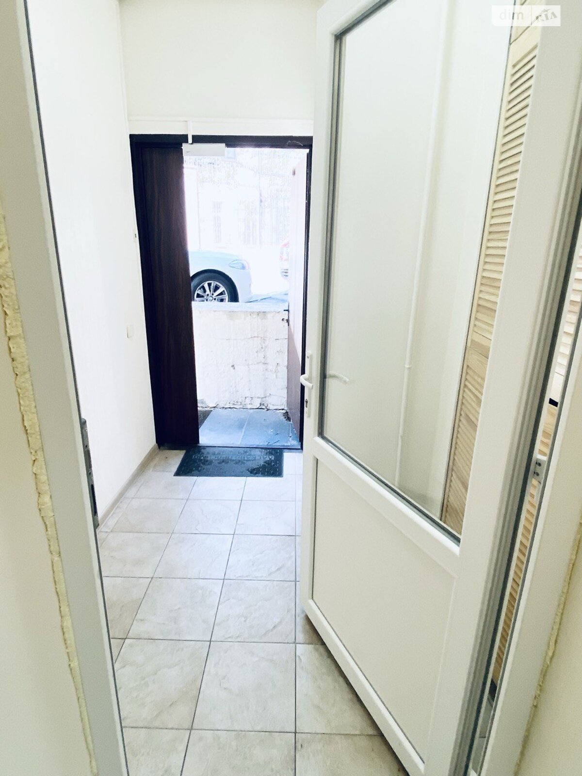 Коммерческое помещение в Киеве, сдам в аренду по Круглоуниверситетская улица 14, район Липки, цена: 20 000 грн за объект фото 1