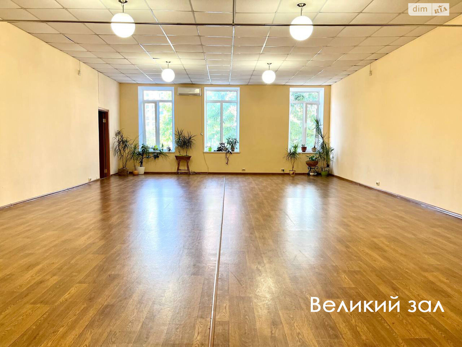 Коммерческое помещение в Киеве, сдам в аренду по Дмитриевская улица, район Шевченковский, цена: 200 грн за объект фото 1 Коммерческое помещение в Киеве, сдам в аренду по Дмитриевская улица, район Шевченковский, цена: 200 грн за объект фото 1