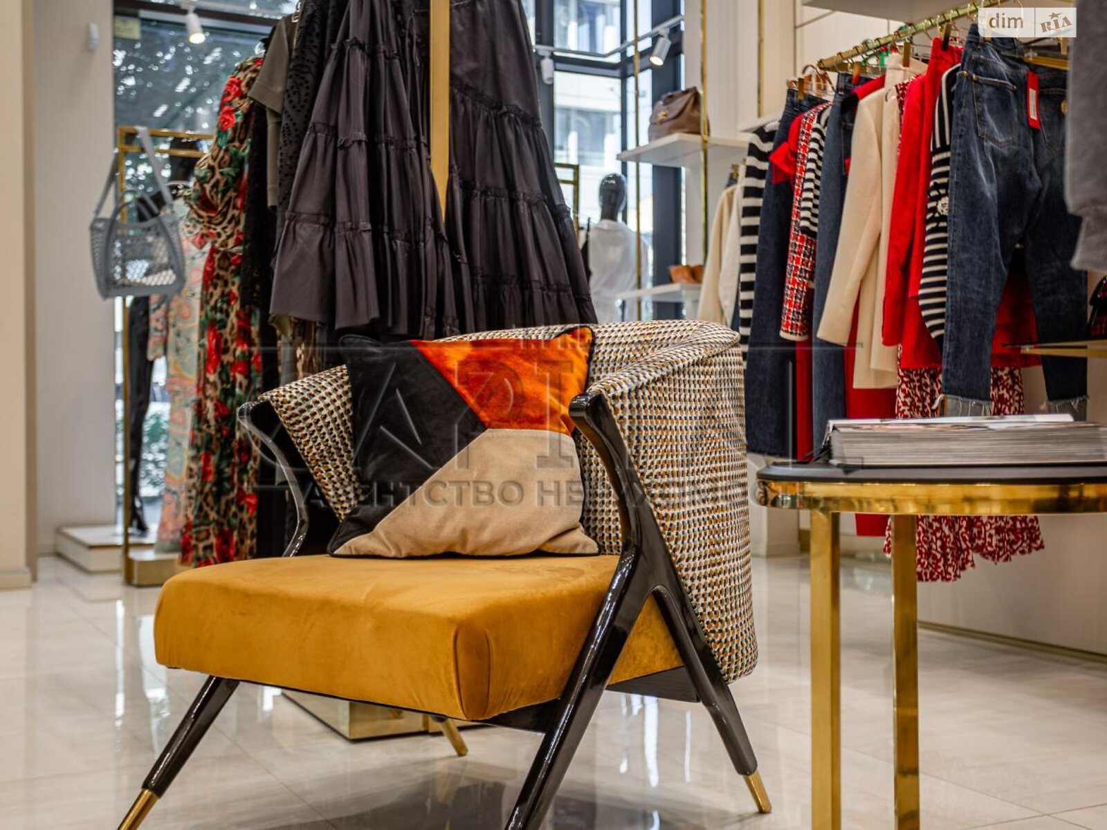 Комерційне приміщення в Києві, здам в оренду по Антоновича (Горького) вулиця 44, район Нова забудова, ціна: 205 140 грн за об’єкт фото 1 Комерційне приміщення в Києві, здам в оренду по Антоновича (Горького) вулиця 44, район Нова забудова, ціна: 205 140 грн за об’єкт фото 1