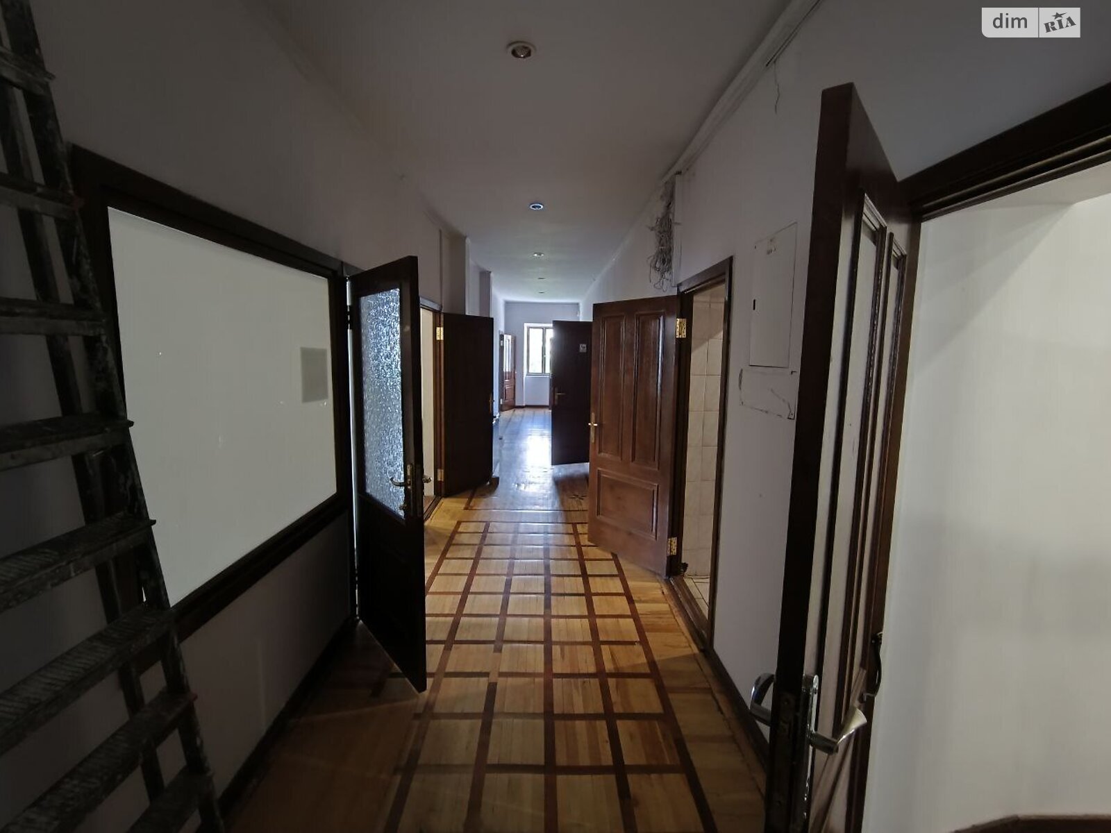 Коммерческое помещение в Киеве, сдам в аренду по Саксаганского улица 52, район Голосеевский, цена: 50 000 грн за объект фото 1 Коммерческое помещение в Киеве, сдам в аренду по Саксаганского улица 52, район Голосеевский, цена: 50 000 грн за объект фото 1
