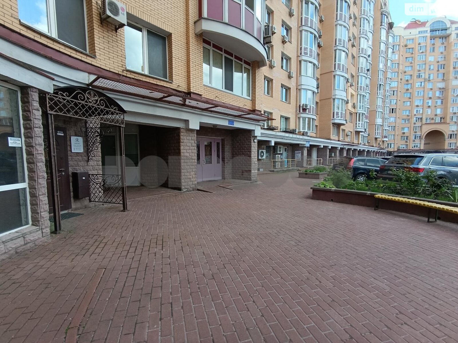 Коммерческое помещение в Киеве, сдам в аренду по Героев Сталинграда проспект 6, район Оболонский, цена: 60 000 грн за объект фото 1 Коммерческое помещение в Киеве, сдам в аренду по Героев Сталинграда проспект 6, район Оболонский, цена: 60 000 грн за объект фото 1