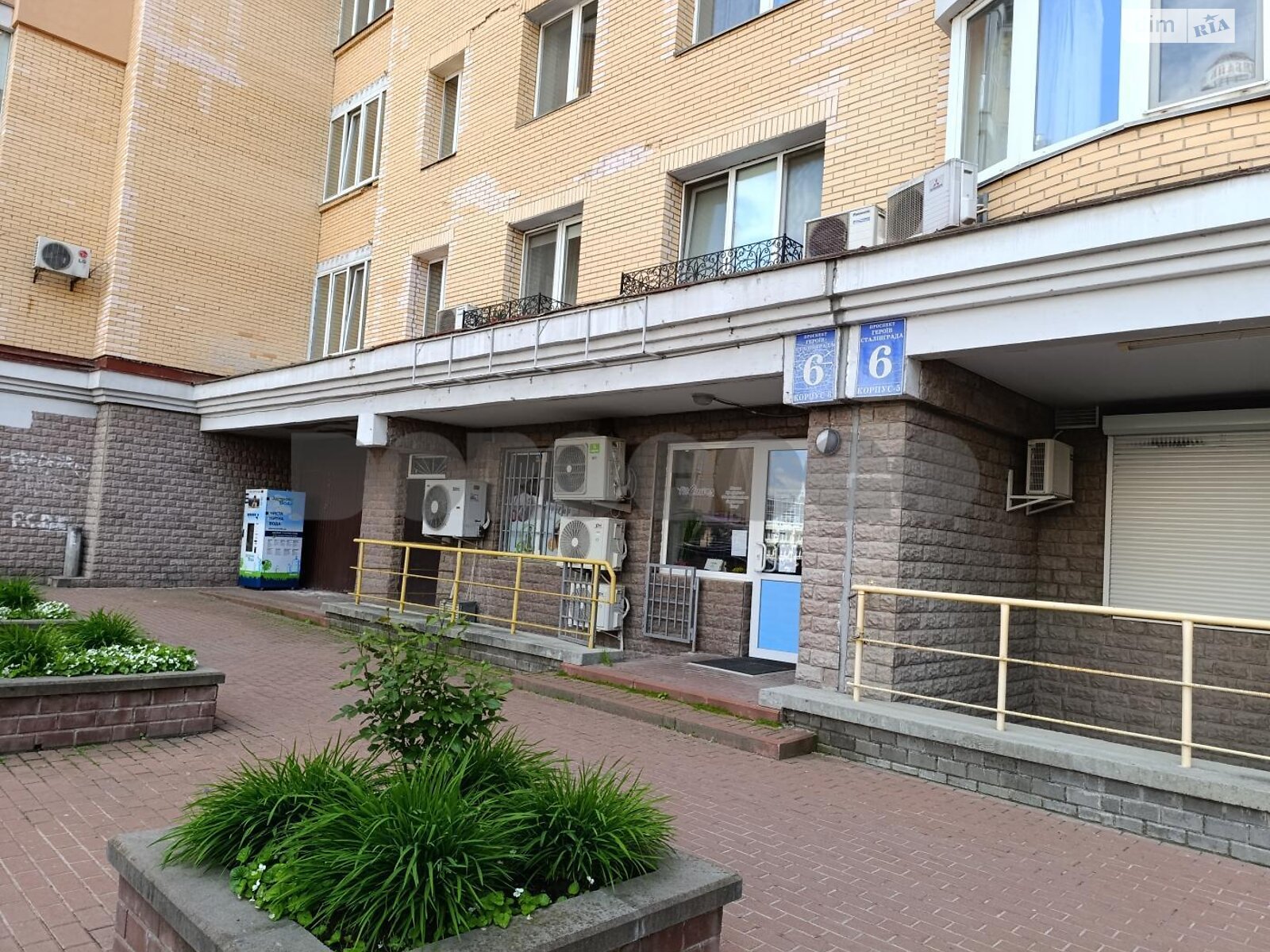 Коммерческое помещение в Киеве, сдам в аренду по Героев Сталинграда проспект 6, район Оболонский, цена: 60 000 грн за объект фото 1 Коммерческое помещение в Киеве, сдам в аренду по Героев Сталинграда проспект 6, район Оболонский, цена: 60 000 грн за объект фото 1