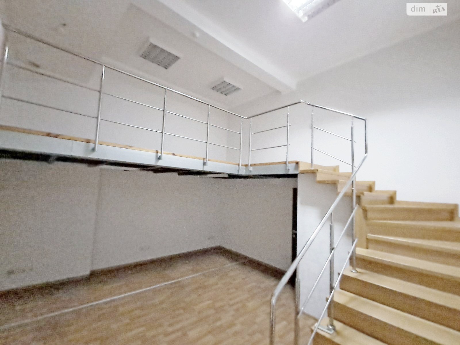 Коммерческое помещение в Киеве, сдам в аренду по Рылеева улица, район Оболонский, цена: 33 015 грн за объект фото 1