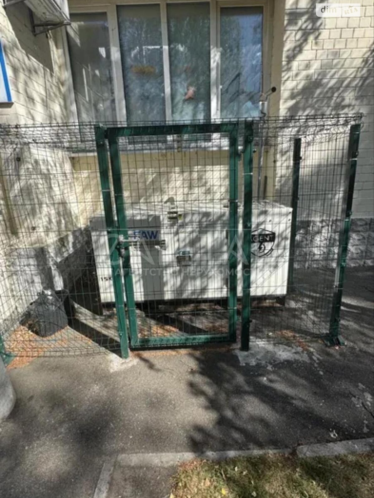 Коммерческое помещение в Киеве, сдам в аренду по Соломии Крушельницкой улица 5, район Осокорки, цена: 84 400 грн за объект фото 1 Коммерческое помещение в Киеве, сдам в аренду по Соломии Крушельницкой улица 5, район Осокорки, цена: 84 400 грн за объект фото 1