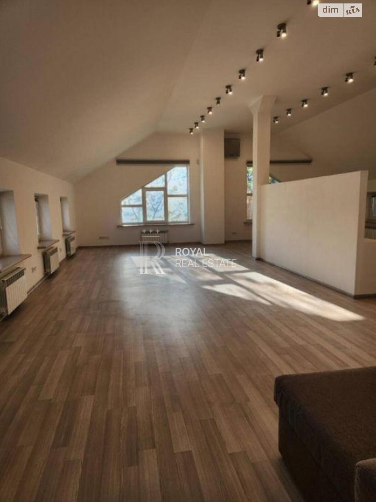 Коммерческое помещение в Киеве, сдам в аренду по Редутная улица, район Печерск, цена: 340 000 грн за объект фото 1