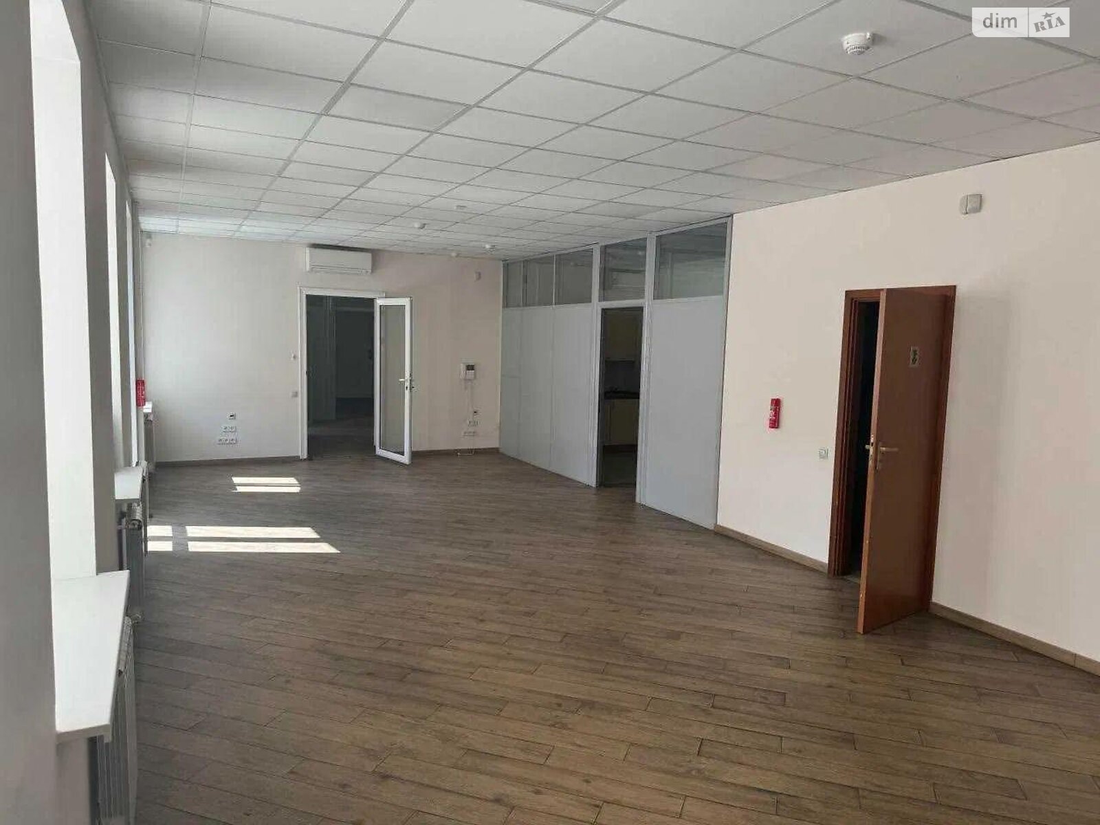 Комерційне приміщення в Києві, здам в оренду по Боричів Тік вулиця, район Поділ, ціна: 418 грн за об’єкт фото 1 Комерційне приміщення в Києві, здам в оренду по Боричів Тік вулиця, район Поділ, ціна: 418 грн за об’єкт фото 1