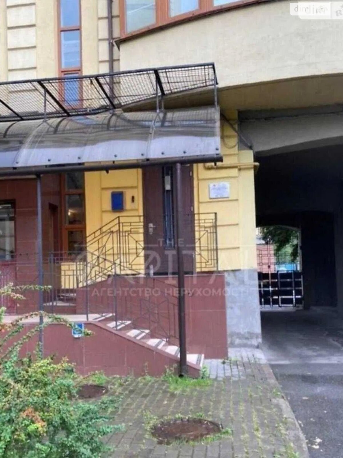 Комерційне приміщення в Києві, здам в оренду по Боричів Тік вулиця, район Поділ, ціна: 418 грн за об’єкт фото 1 Комерційне приміщення в Києві, здам в оренду по Боричів Тік вулиця, район Поділ, ціна: 418 грн за об’єкт фото 1