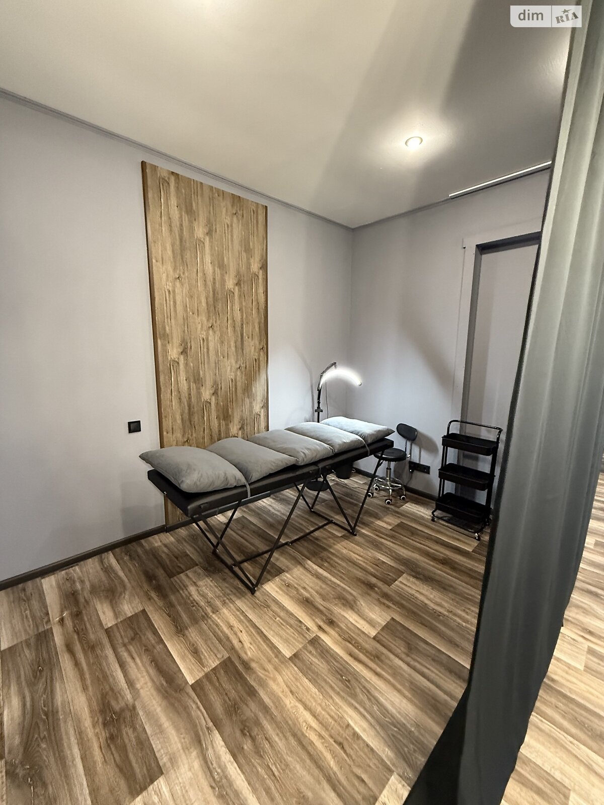 Комерційне приміщення в Києві, здам в оренду по Глибочицька вулиця 101, район Поділ, ціна: 10 000 грн за об’єкт фото 1