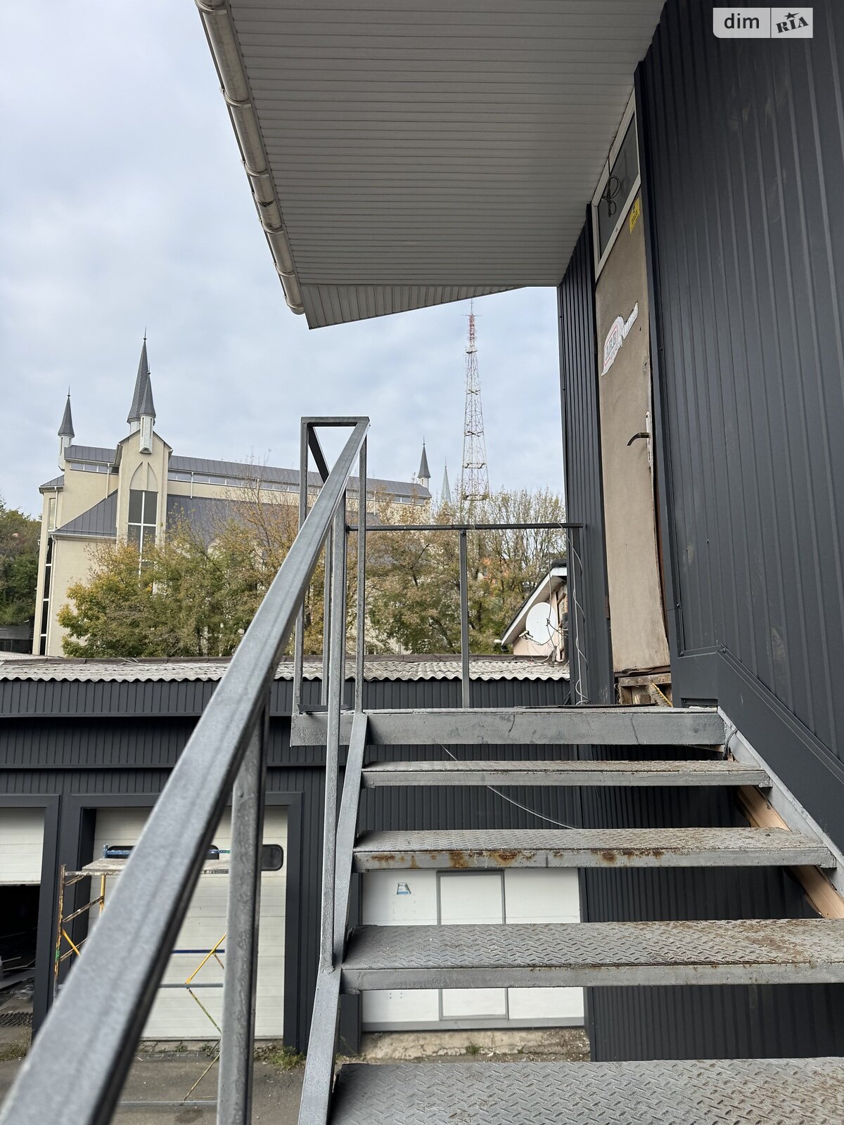 Комерційне приміщення в Києві, здам в оренду по Глибочицька вулиця 101, район Поділ, ціна: 10 000 грн за об’єкт фото 1