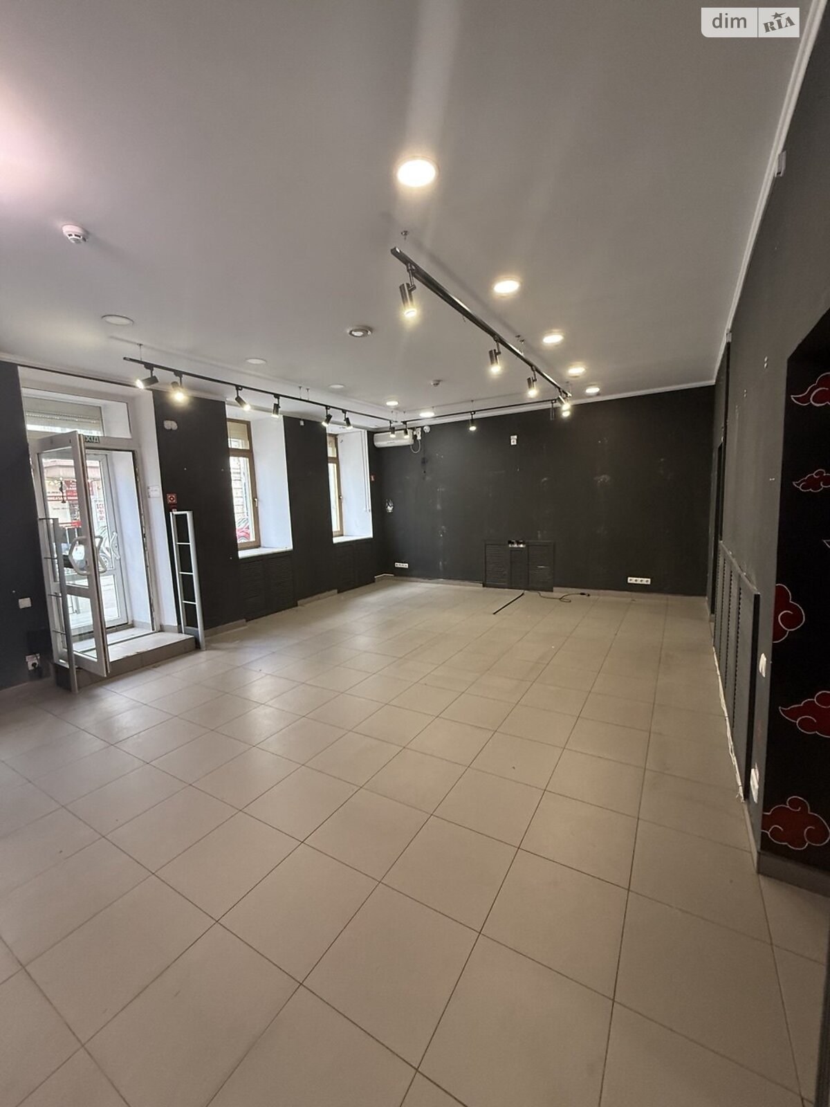 Коммерческое помещение в Киеве, сдам в аренду по Межигорская улица 17, район Подол, цена: 80 000 грн за объект фото 1 Коммерческое помещение в Киеве, сдам в аренду по Межигорская улица 17, район Подол, цена: 80 000 грн за объект фото 1