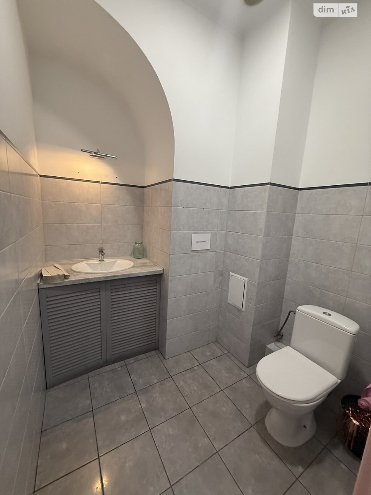 Коммерческое помещение в Киеве, сдам в аренду по Межигорская улица 17, район Подол, цена: 80 000 грн за объект фото 1 Коммерческое помещение в Киеве, сдам в аренду по Межигорская улица 17, район Подол, цена: 80 000 грн за объект фото 1