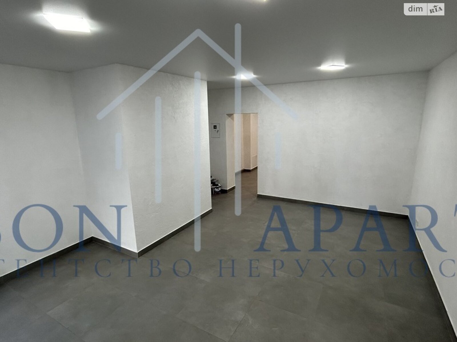 Коммерческое помещение в Киеве, сдам в аренду по Набережно-Крещатицкая улица 35, район Подол, цена: 35 000 грн за объект фото 1