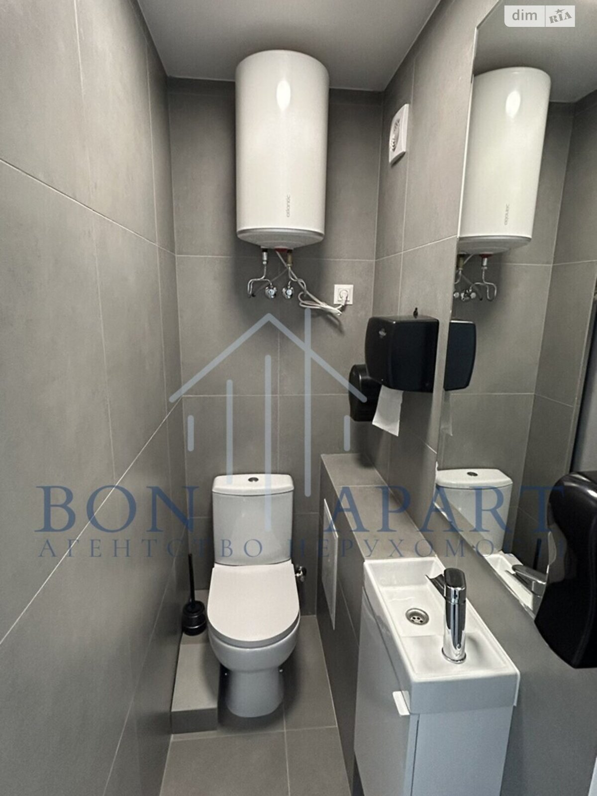 Коммерческое помещение в Киеве, сдам в аренду по Набережно-Крещатицкая улица 35, район Подол, цена: 35 000 грн за объект фото 1