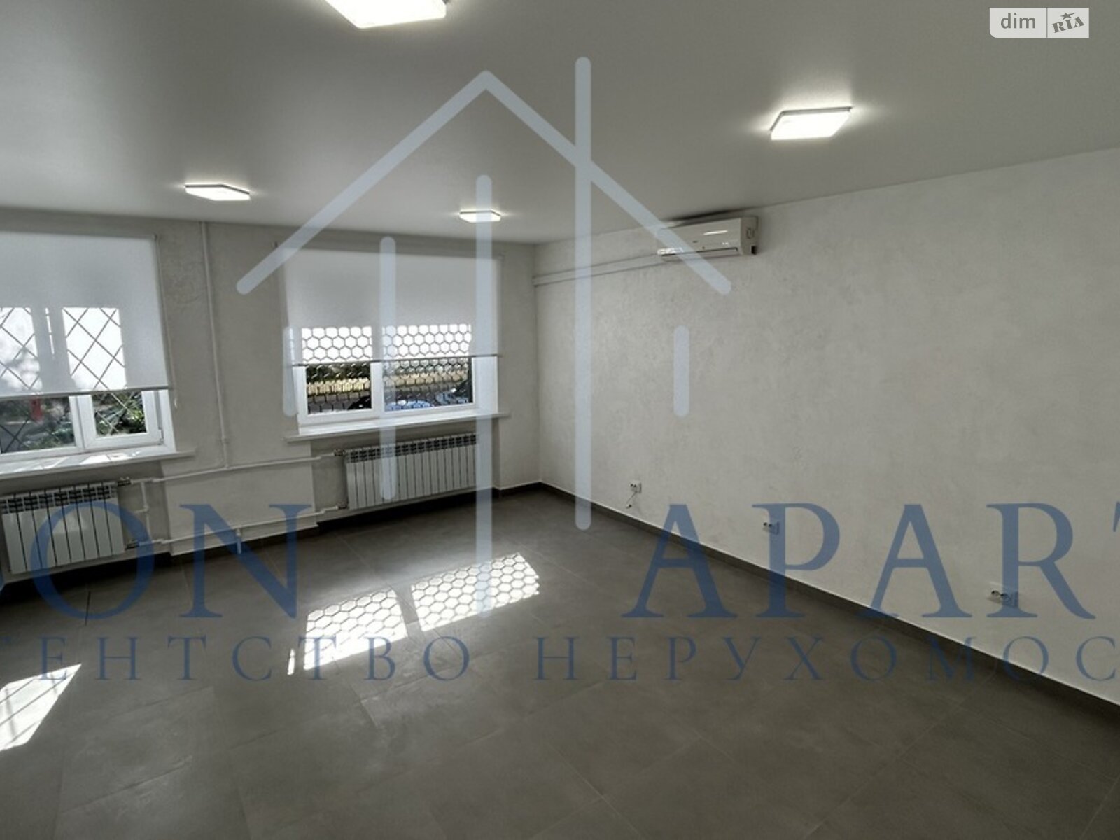 Коммерческое помещение в Киеве, сдам в аренду по Набережно-Крещатицкая улица 35, район Подол, цена: 35 000 грн за объект фото 1