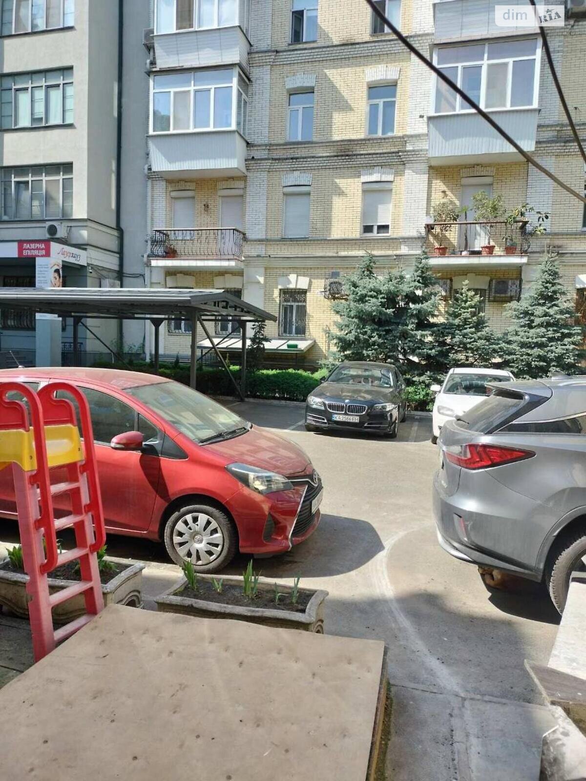 Комерційне приміщення в Києві, здам в оренду по Межигірська вулиця 3/7, район Подільський, ціна: 104 375 грн за об’єкт фото 1 Комерційне приміщення в Києві, здам в оренду по Межигірська вулиця 3/7, район Подільський, ціна: 104 375 грн за об’єкт фото 1