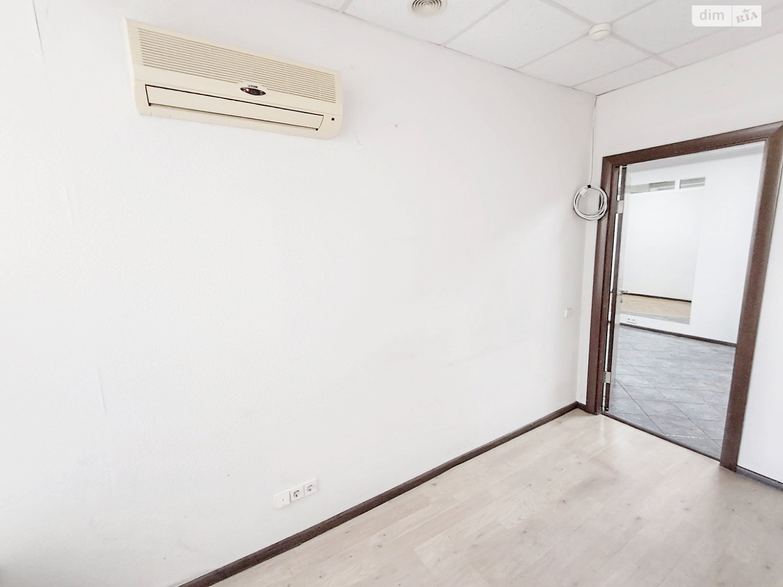 Коммерческое помещение в Киеве, сдам в аренду по Рылеева улица, район Подольский, цена: 15 025 грн за объект фото 1