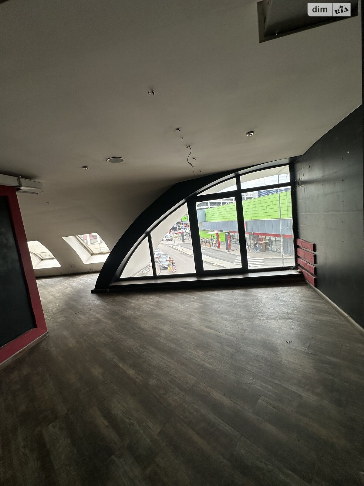 Коммерческое помещение в Киеве, сдам в аренду по Днепровская набережная 19, район Позняки, цена: 300 000 грн за объект фото 1 Коммерческое помещение в Киеве, сдам в аренду по Днепровская набережная 19, район Позняки, цена: 300 000 грн за объект фото 1