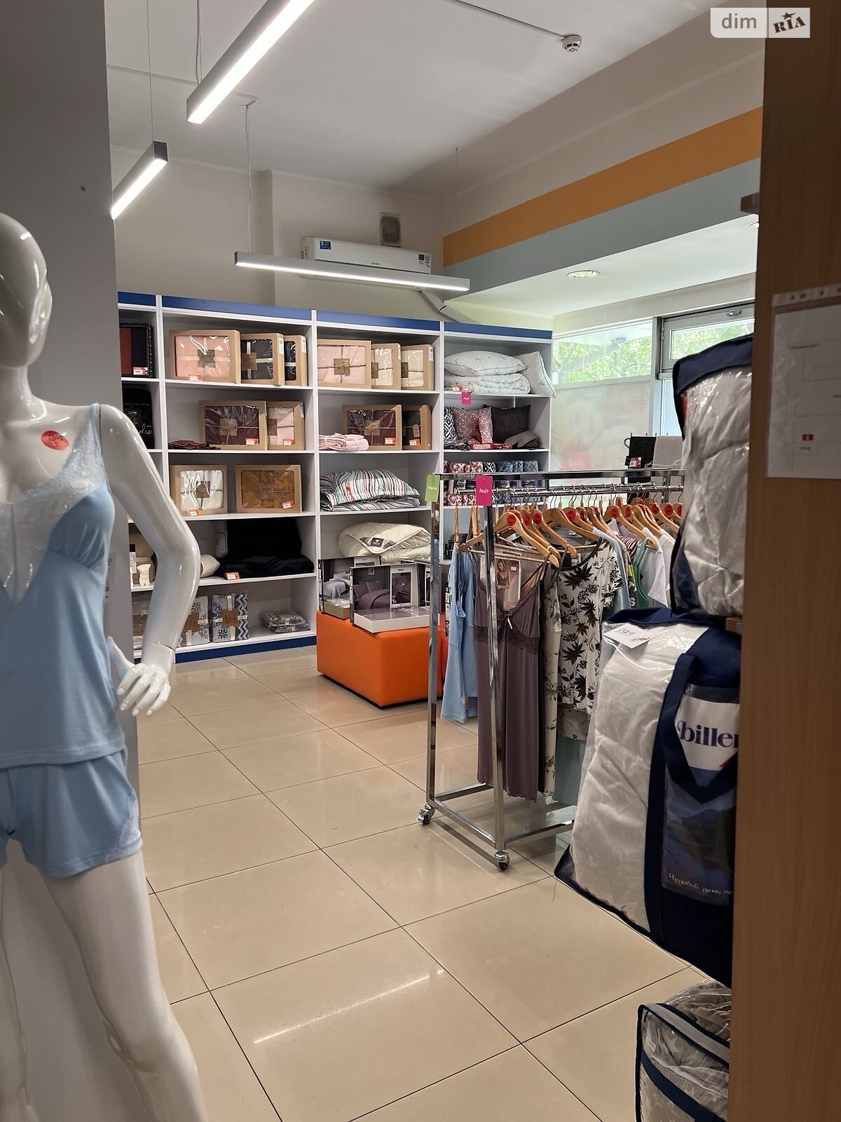 Коммерческое помещение в Киеве, сдам в аренду по Энтузиастов улица 11, район Русановка, цена: 25 000 грн за объект фото 1