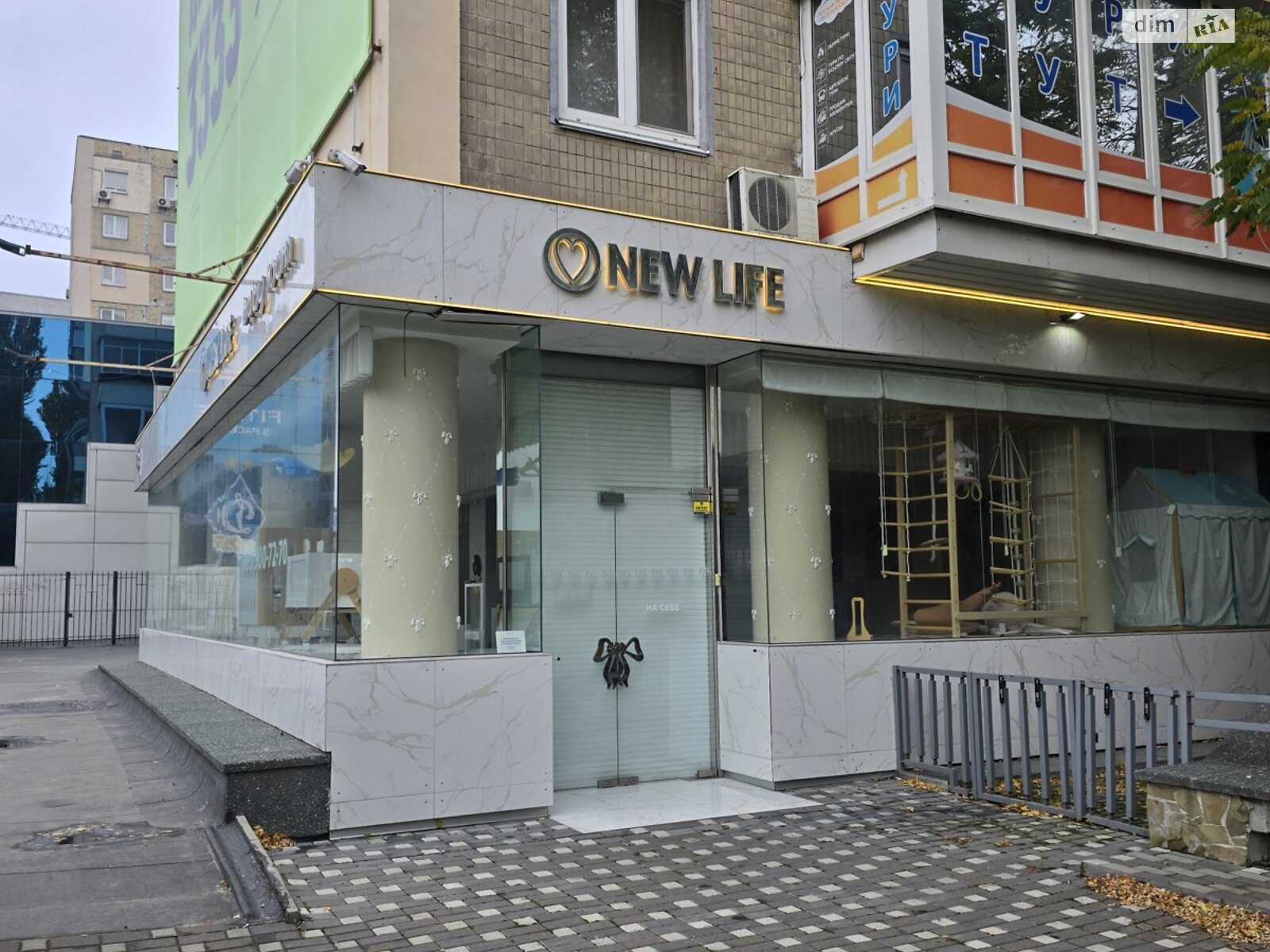 Комерційне приміщення в Києві, здам в оренду по Миколи Міхновського (Дружби Народів) бульвар 3, район Саперне Поле, ціна: 118 000 грн за об’єкт фото 1 Комерційне приміщення в Києві, здам в оренду по Миколи Міхновського (Дружби Народів) бульвар 3, район Саперне Поле, ціна: 118 000 грн за об’єкт фото 1