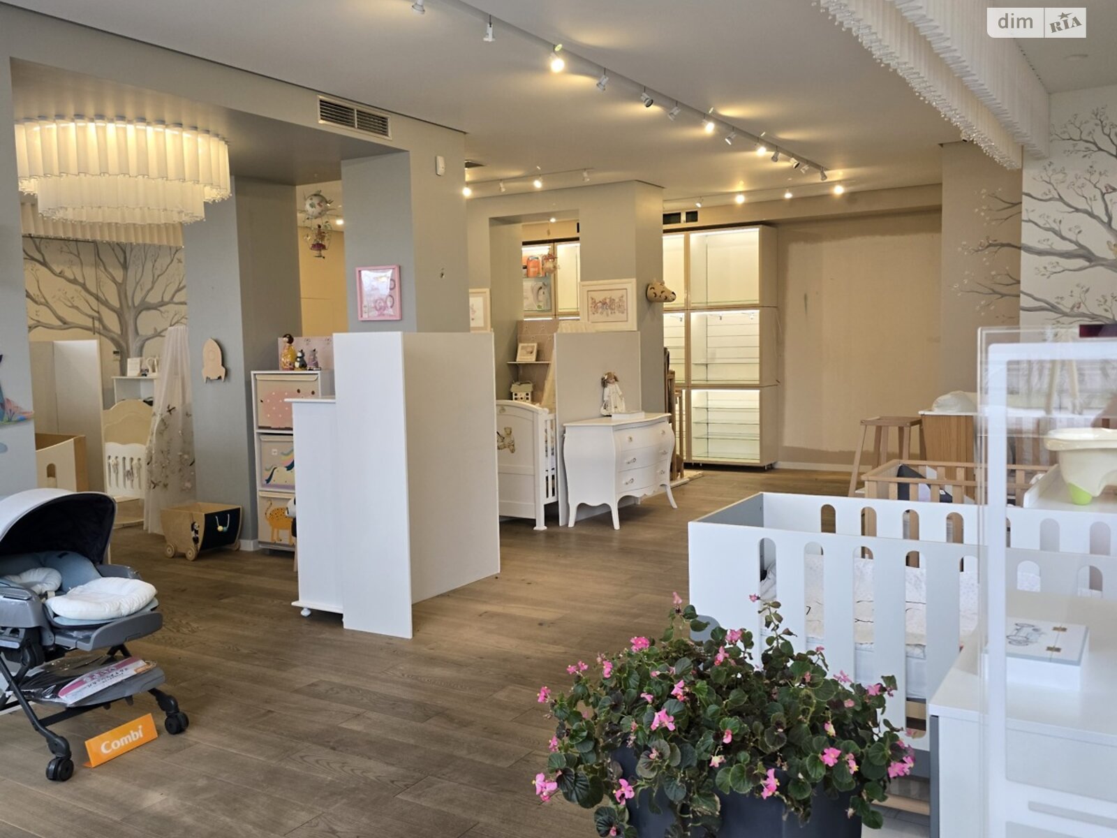 Комерційне приміщення в Києві, здам в оренду по Миколи Міхновського (Дружби Народів) бульвар 3, район Саперне Поле, ціна: 118 000 грн за об’єкт фото 1 Комерційне приміщення в Києві, здам в оренду по Миколи Міхновського (Дружби Народів) бульвар 3, район Саперне Поле, ціна: 118 000 грн за об’єкт фото 1