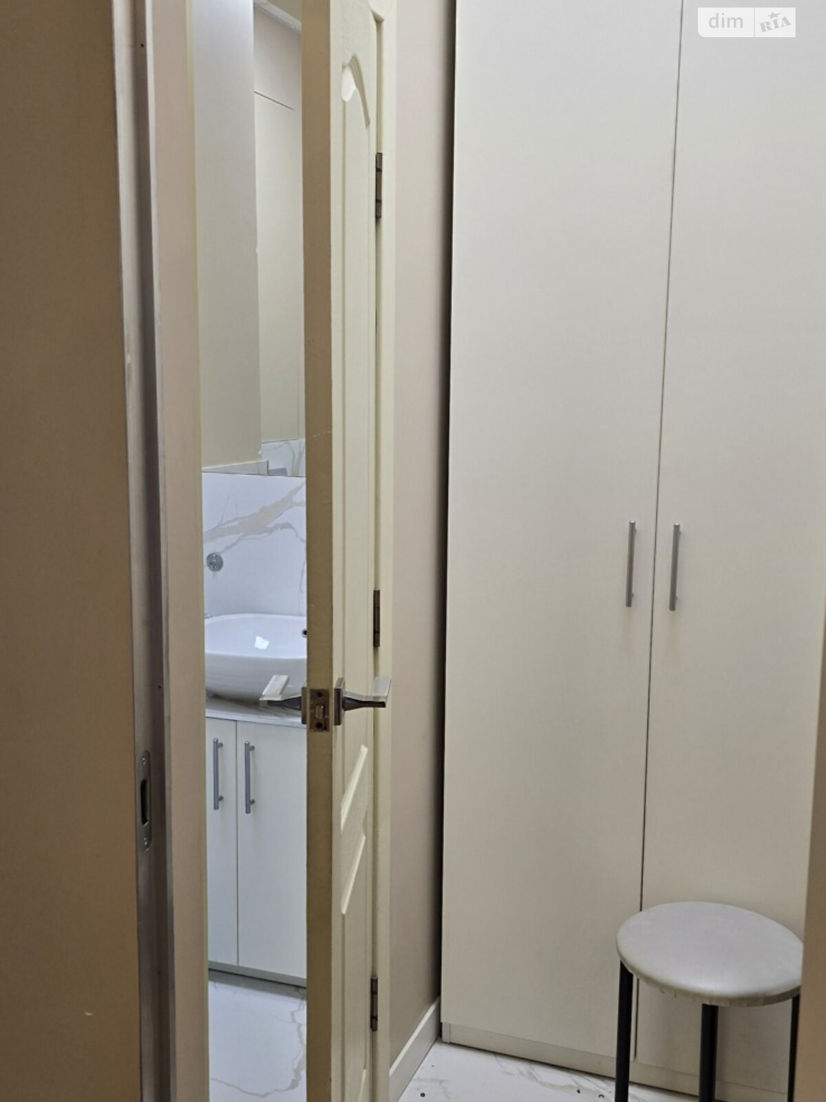 Комерційне приміщення в Києві, здам в оренду по Миколи Міхновського (Дружби Народів) бульвар 3, район Саперне Поле, ціна: 118 000 грн за об’єкт фото 1 Комерційне приміщення в Києві, здам в оренду по Миколи Міхновського (Дружби Народів) бульвар 3, район Саперне Поле, ціна: 118 000 грн за об’єкт фото 1