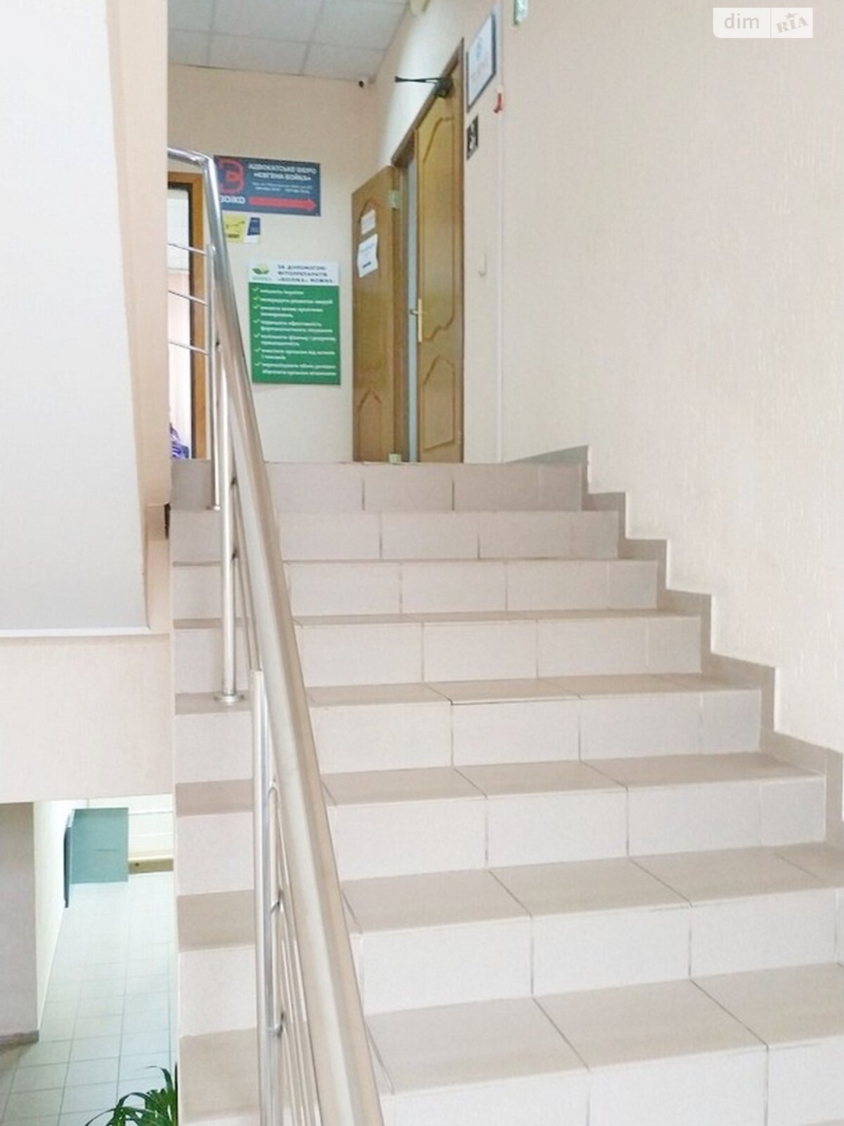 Коммерческое помещение в Киеве, сдам в аренду по Предславинская улица, район Саперное Поле, цена: 7 045 грн за объект фото 1