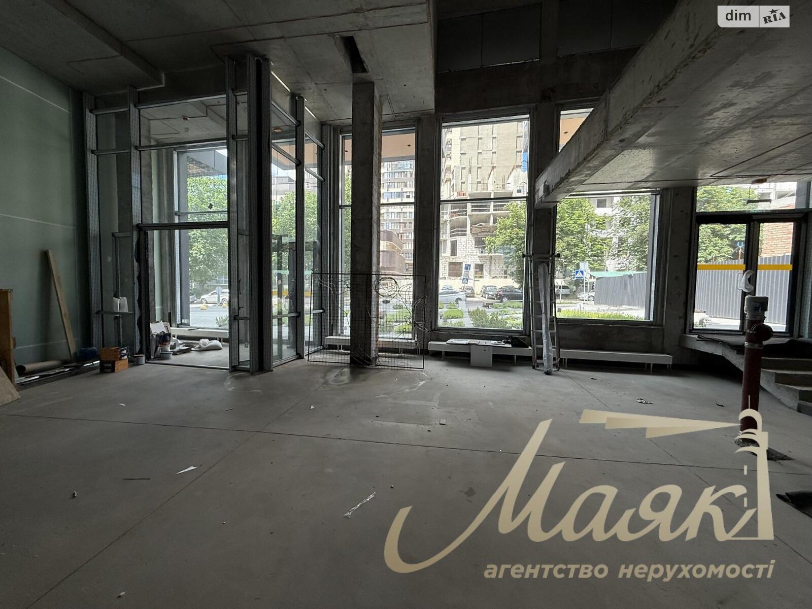 Коммерческое помещение в Киеве, сдам в аренду по Василия Тютюнника (Анри Барбюса) улица, район Саперное Поле, цена: 426 312 грн за объект фото 1 Коммерческое помещение в Киеве, сдам в аренду по Василия Тютюнника (Анри Барбюса) улица, район Саперное Поле, цена: 426 312 грн за объект фото 1