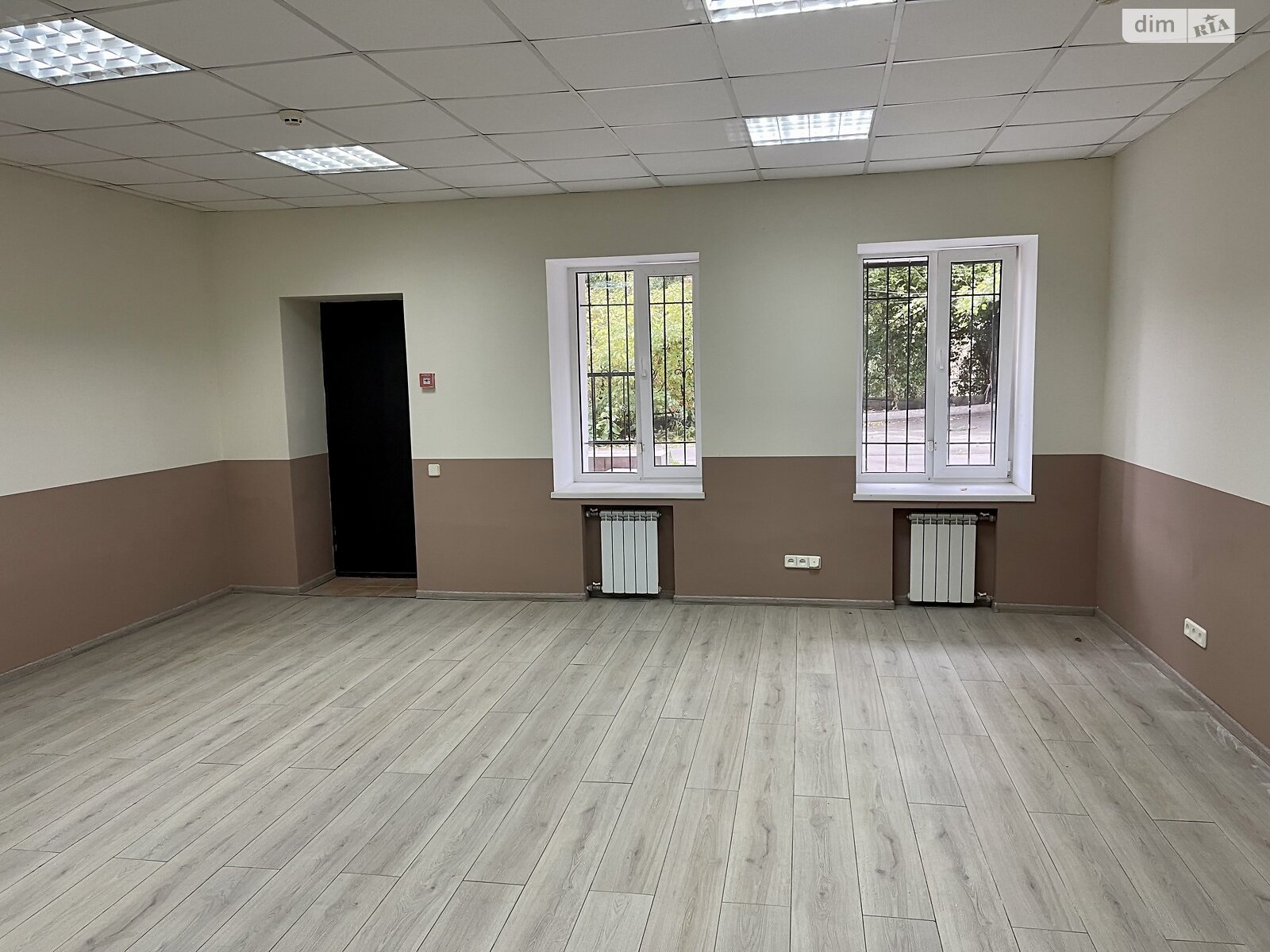 Комерційне приміщення в Києві, здам в оренду по Бульварно-Кудрявська (Воровського) вулиця 8Б, район Шевченківський, ціна: 83 440 грн за об’єкт фото 1 Комерційне приміщення в Києві, здам в оренду по Бульварно-Кудрявська (Воровського) вулиця 8Б, район Шевченківський, ціна: 83 440 грн за об’єкт фото 1