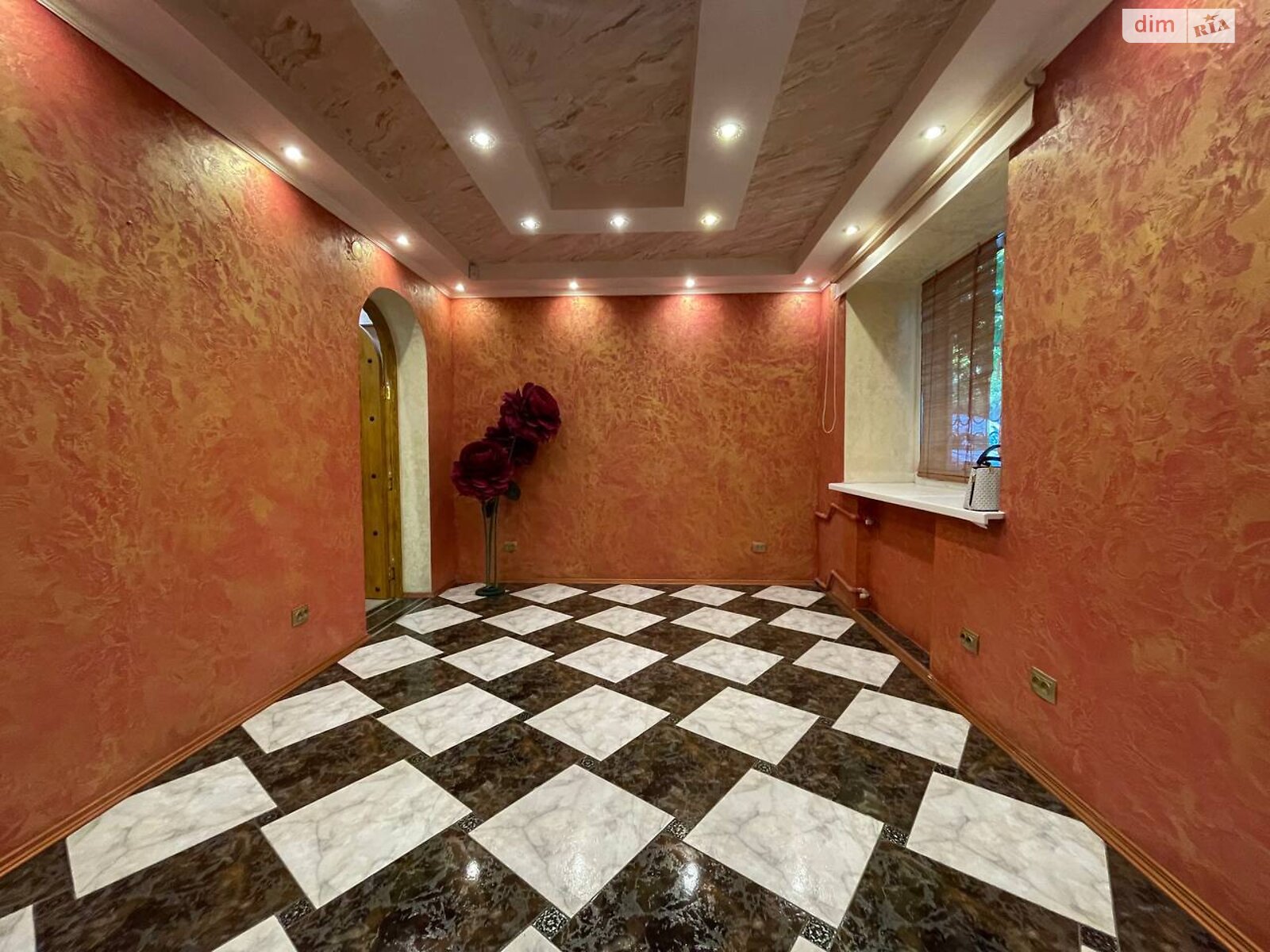 Коммерческое помещение в Киеве, сдам в аренду по Шовкуненко улица 4, район Соломянка, цена: 18 000 грн за объект фото 1 Коммерческое помещение в Киеве, сдам в аренду по Шовкуненко улица 4, район Соломянка, цена: 18 000 грн за объект фото 1