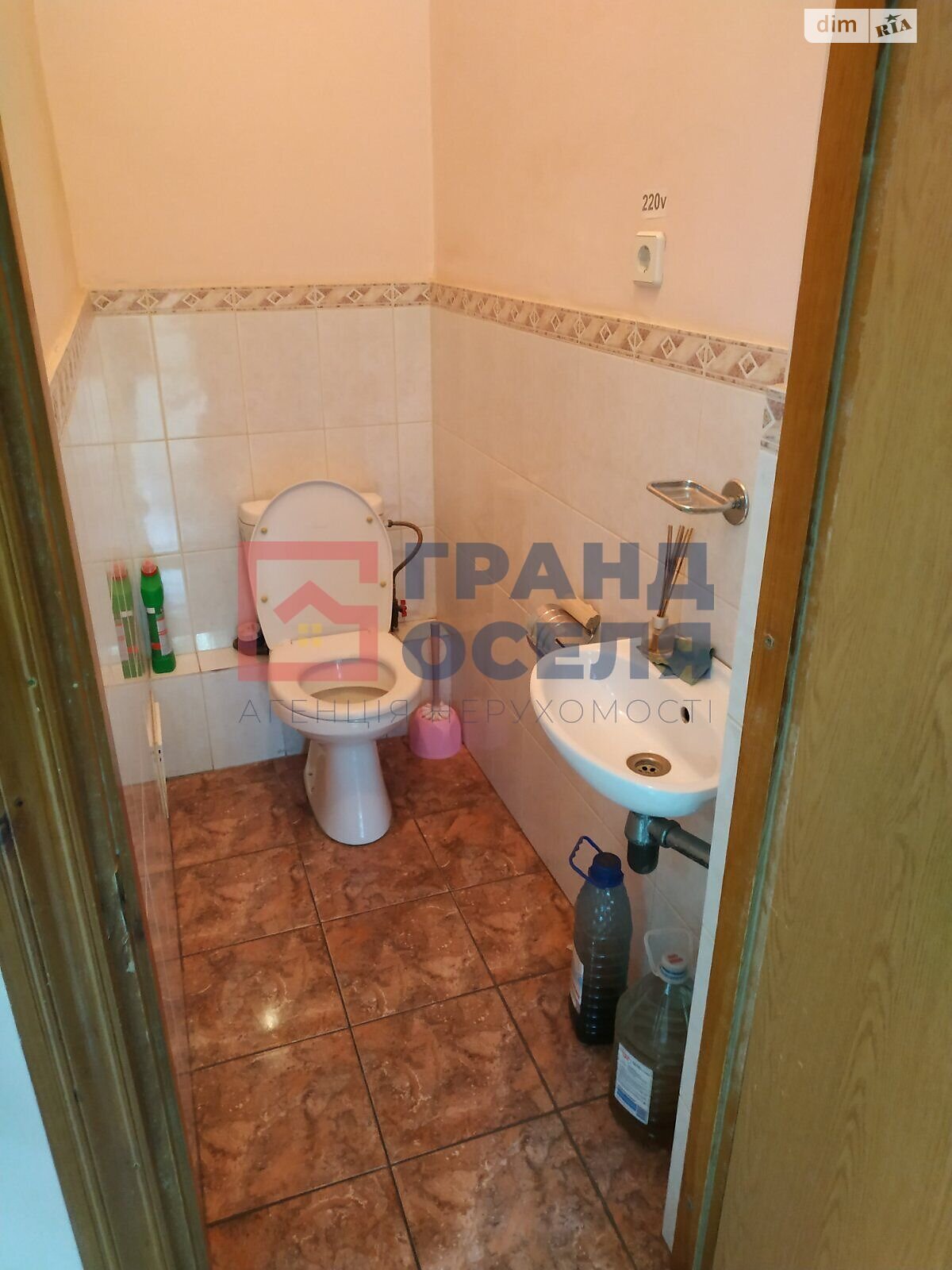 Комерційне приміщення в Києві, здам в оренду по Академіка Булаховського вулиця 5Г, район Святошинський, ціна: 20 000 грн за об’єкт фото 1 Комерційне приміщення в Києві, здам в оренду по Академіка Булаховського вулиця 5Г, район Святошинський, ціна: 20 000 грн за об’єкт фото 1