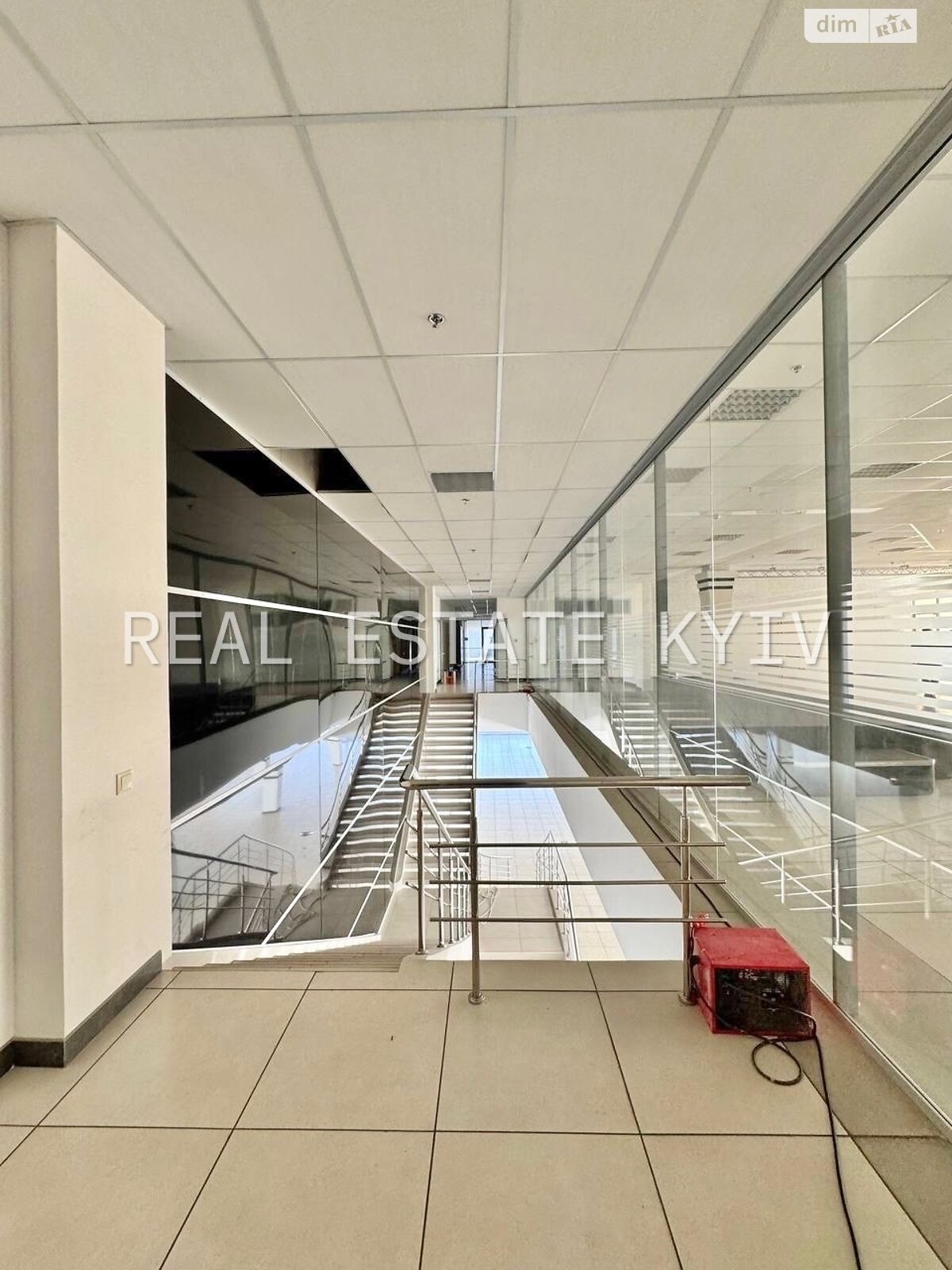 Комерційне приміщення в Києві, здам в оренду по Житомирське шосе, район Святошинський, ціна: 636 000 грн за об’єкт фото 1 Комерційне приміщення в Києві, здам в оренду по Житомирське шосе, район Святошинський, ціна: 636 000 грн за об’єкт фото 1