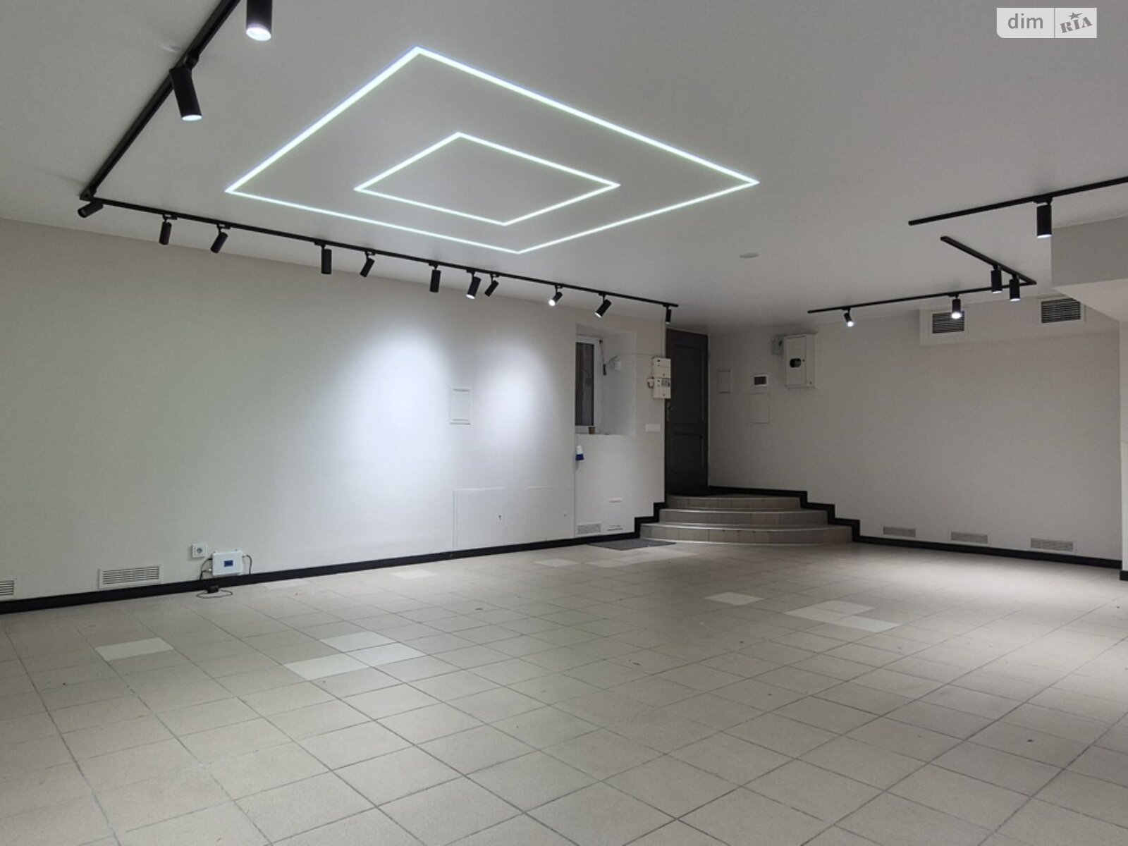 Коммерческое помещение в Киеве, сдам в аренду по Оноре де Бальзака улица 6, район Троещина, цена: 60 000 грн за объект фото 1