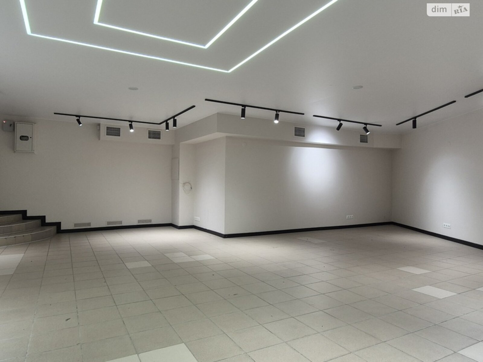 Коммерческое помещение в Киеве, сдам в аренду по Оноре де Бальзака улица 6, район Троещина, цена: 60 000 грн за объект фото 1