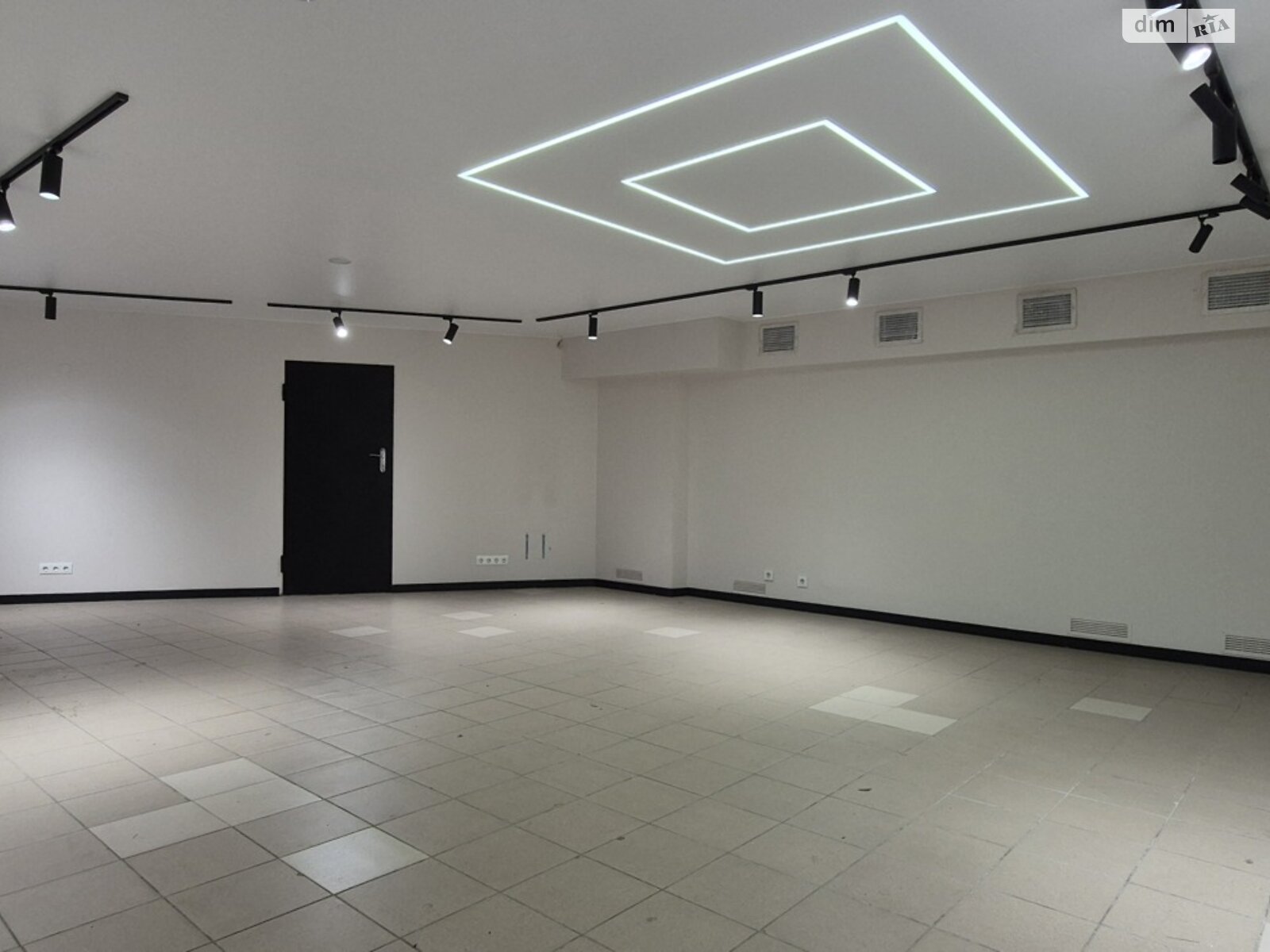 Коммерческое помещение в Киеве, сдам в аренду по Оноре де Бальзака улица 6, район Троещина, цена: 60 000 грн за объект фото 1