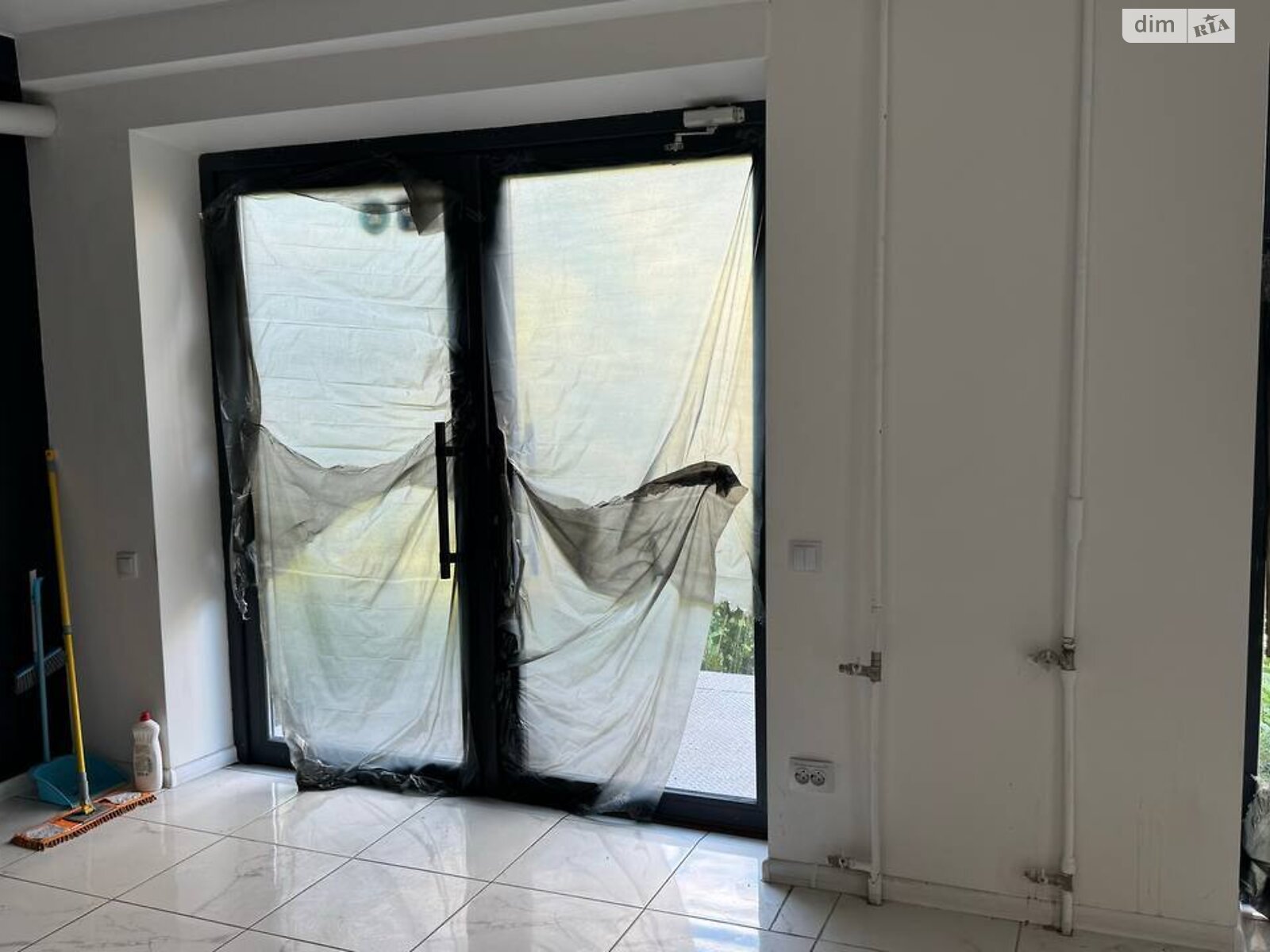 Коммерческое помещение в Киеве, сдам в аренду по Петра Запорожца улица 8, район Деснянский, цена: 22 000 грн за объект фото 1 Коммерческое помещение в Киеве, сдам в аренду по Петра Запорожца улица 8, район Деснянский, цена: 22 000 грн за объект фото 1