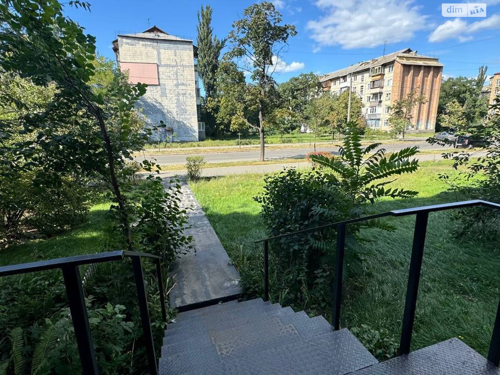 Коммерческое помещение в Киеве, сдам в аренду по Петра Запорожца улица 8, район Деснянский, цена: 22 000 грн за объект фото 1 Коммерческое помещение в Киеве, сдам в аренду по Петра Запорожца улица 8, район Деснянский, цена: 22 000 грн за объект фото 1