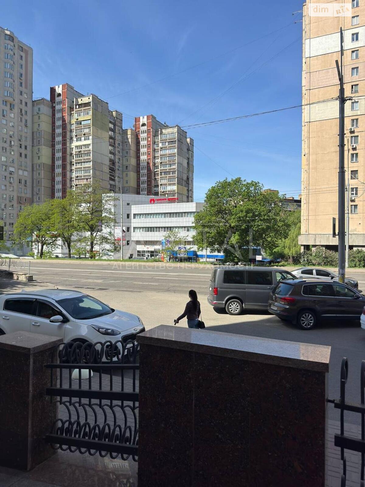 Комерційне приміщення в Києві, В’ячеслава Чорновола (Косіора) вулиця 29, ціна оренди: 222 908 грн за об’єкт фото 1 Комерційне приміщення в Києві, В’ячеслава Чорновола (Косіора) вулиця 29, ціна оренди: 222 908 грн за об’єкт фото 1